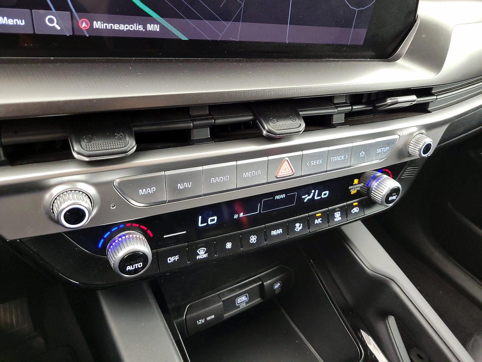 2023 Kia Telluride LX - Photo 18