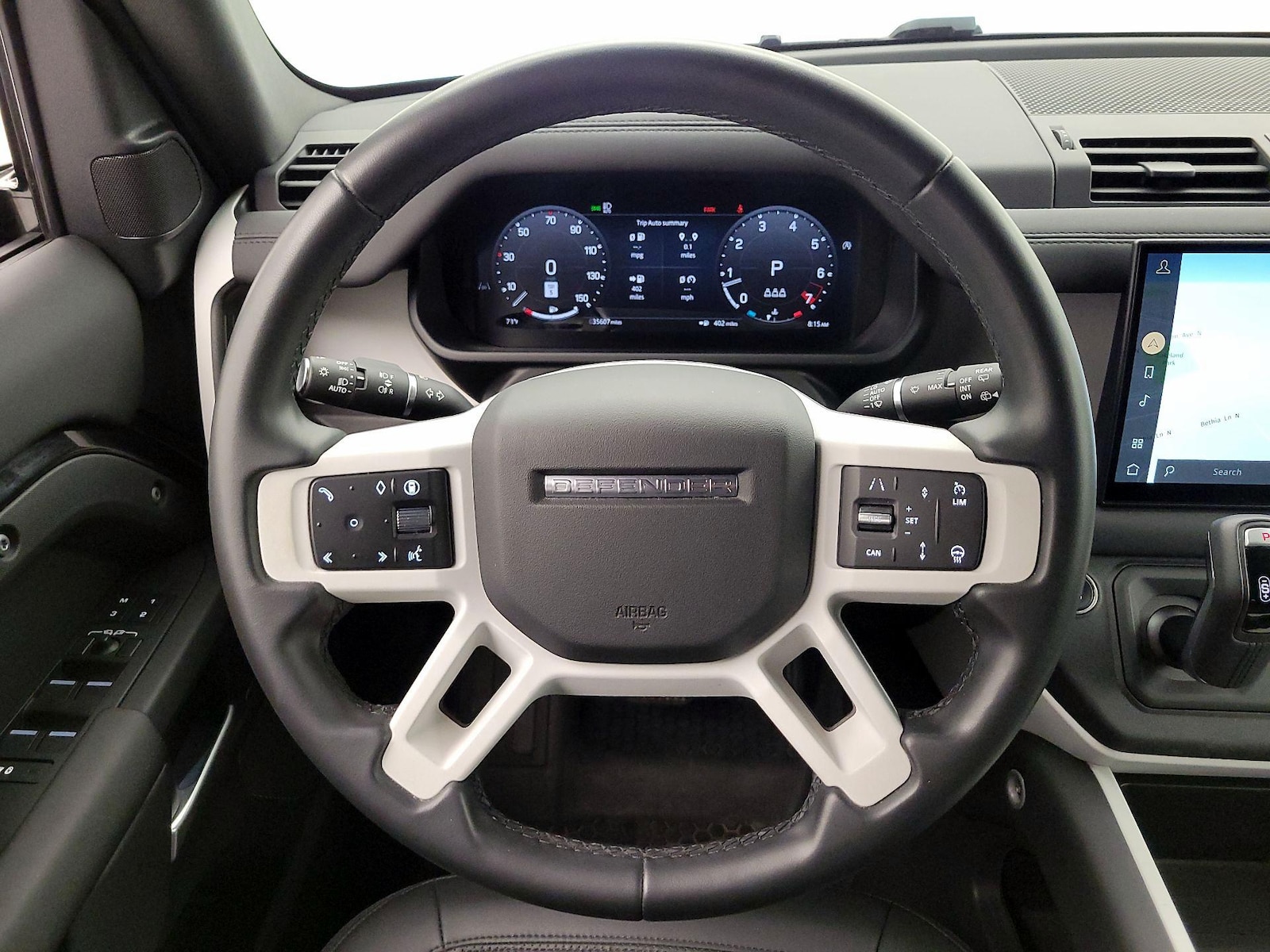 2025 Land Rover Defender S - Photo 11