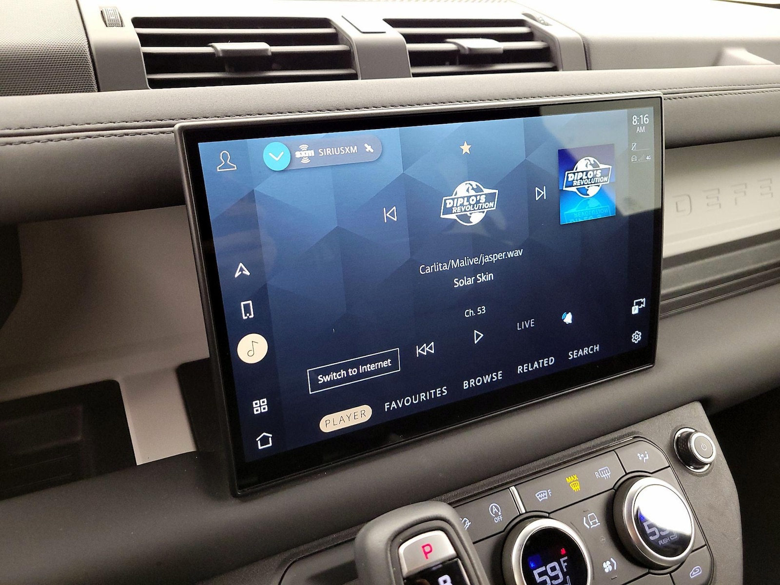 2025 Land Rover Defender S - Photo 16