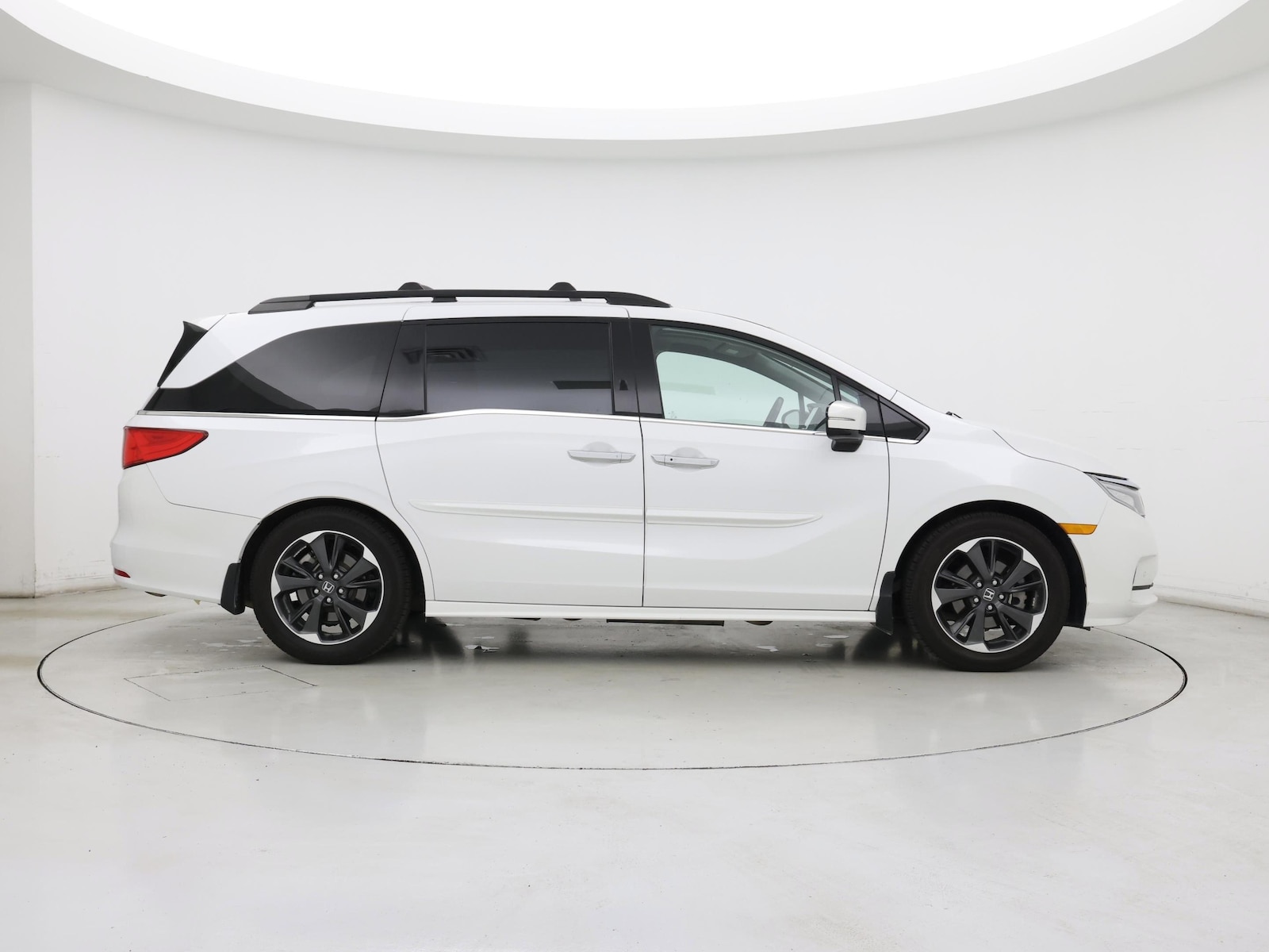 2024 Honda Odyssey Elite - Photo 8
