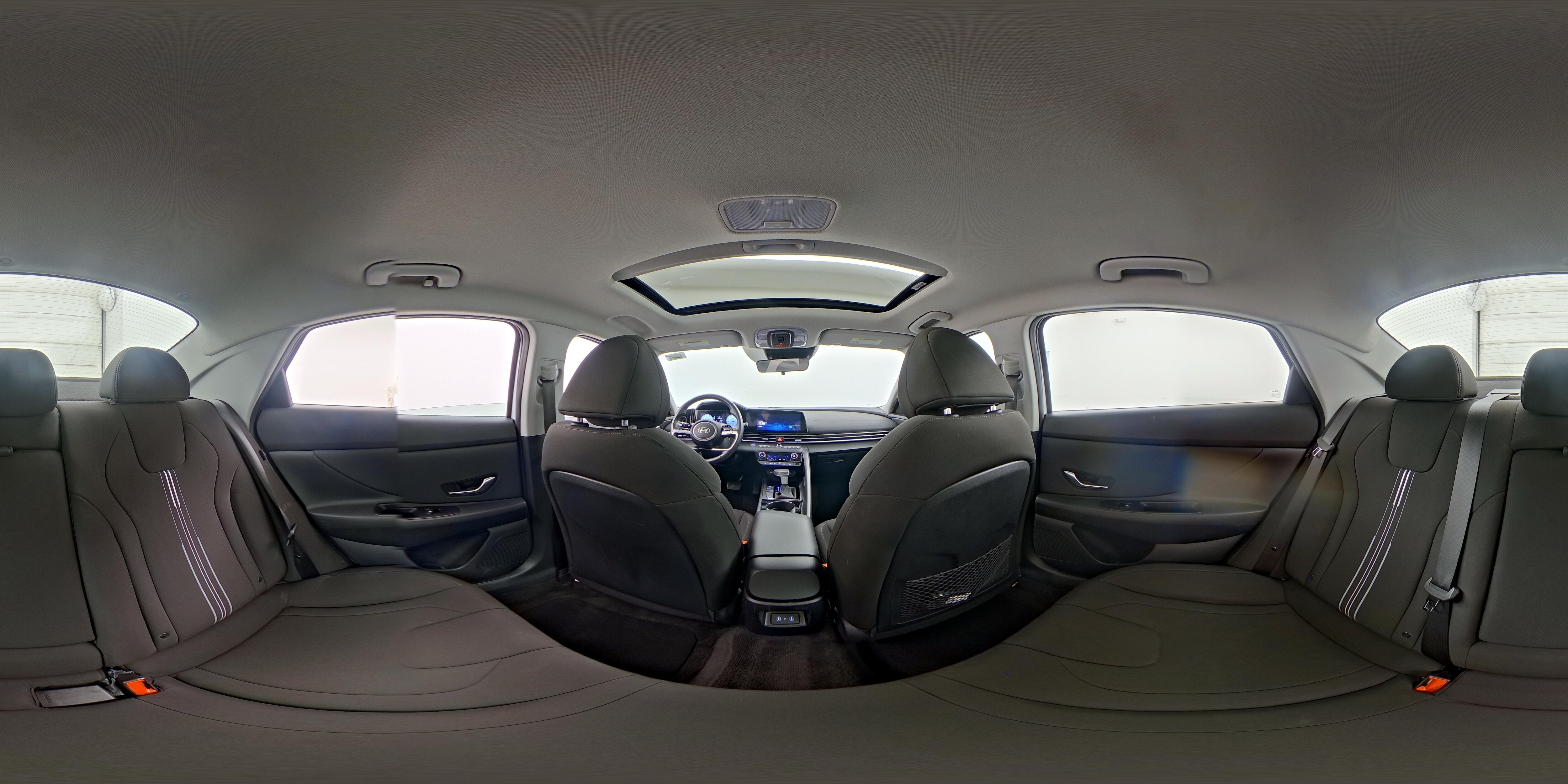 2025 Hyundai Elantra SEL - Photo 26