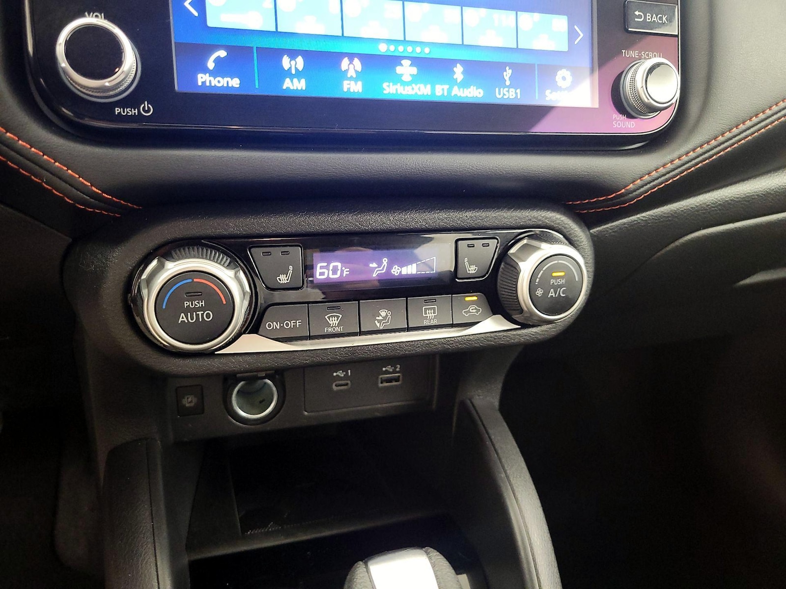 2024 Nissan Versa Sedan SR - Photo 17