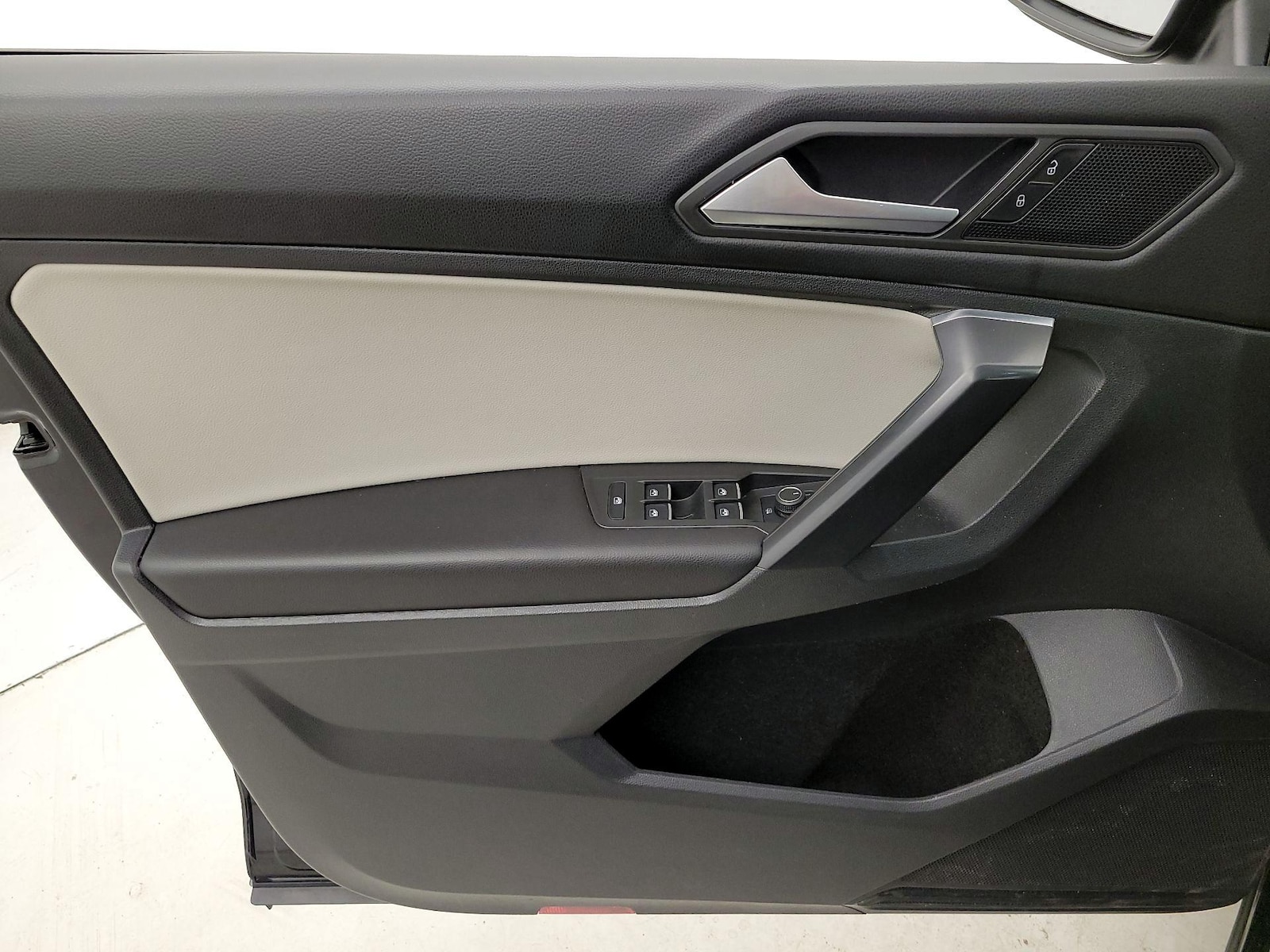 2021 Volkswagen Tiguan SE R-LINE BLACK - Photo 13