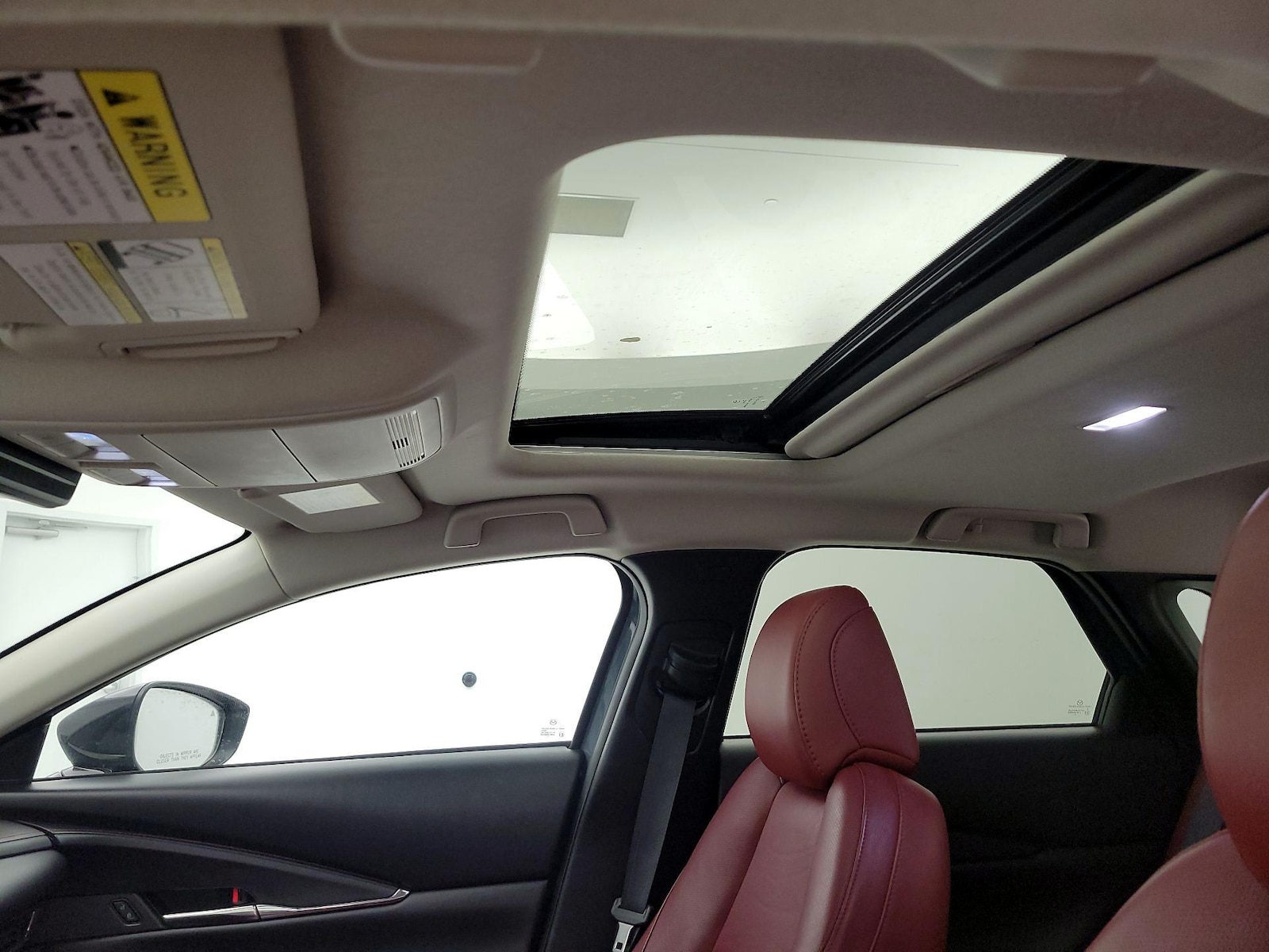 Sunroof(s) & Overhead Airbags