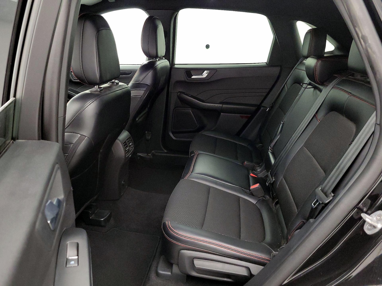 2025 Ford Escape ST-Line - Photo 20