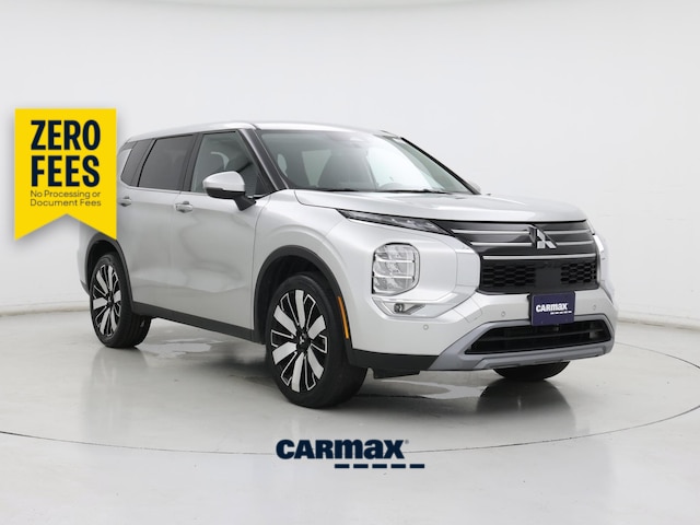 Silver 2025 Mitsubishi Outlander SUV / Crossover Front-Wheel Drive Automatic