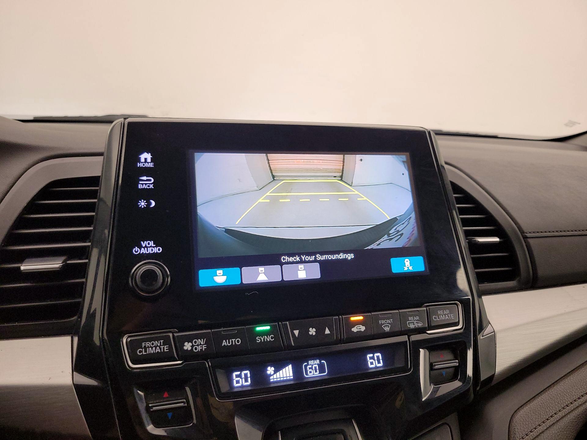 Thumbnail: 2019 Honda Odyssey - 14