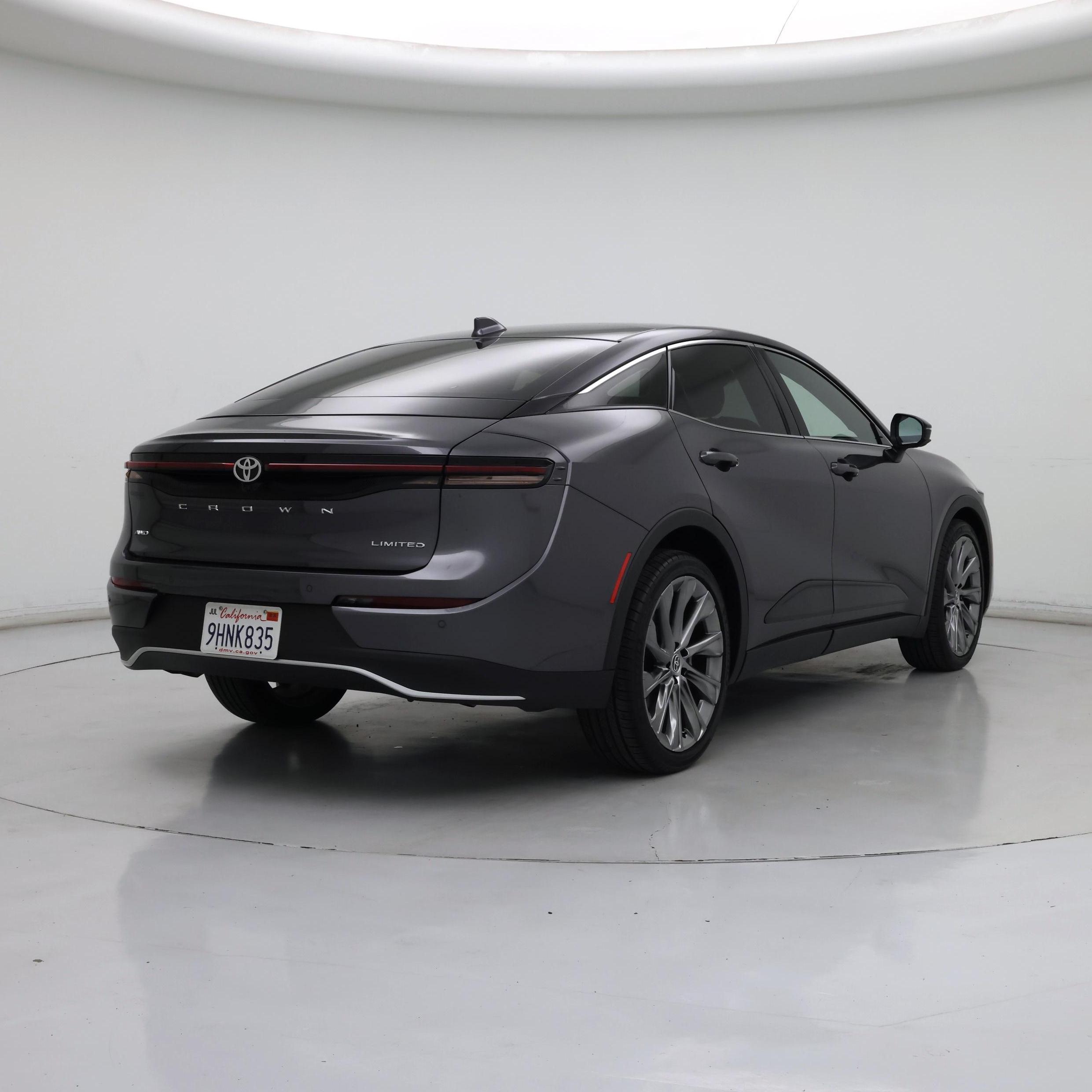 Thumbnail: 2023 Toyota Crown - 8