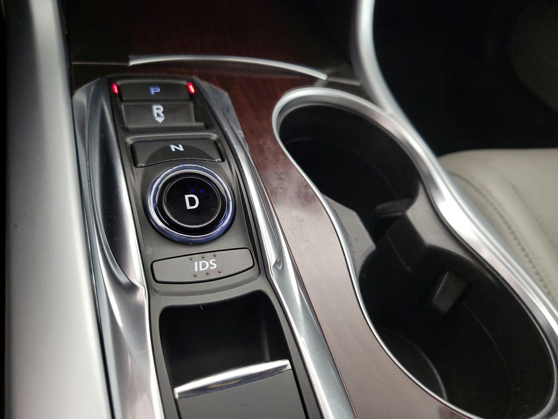 Thumbnail: 2015 Acura TLX - 17