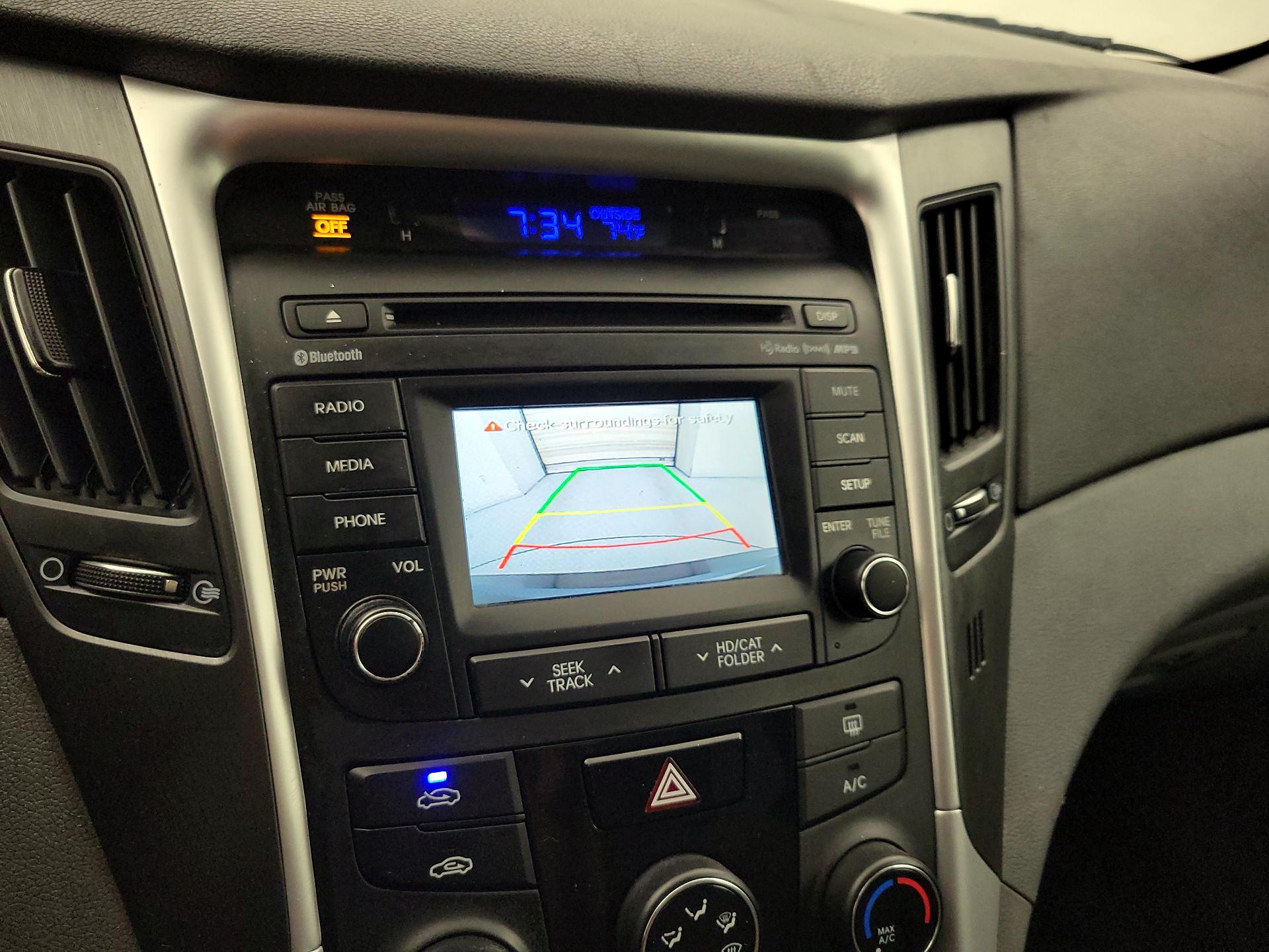 Thumbnail: 2014 Hyundai Sonata - 14
