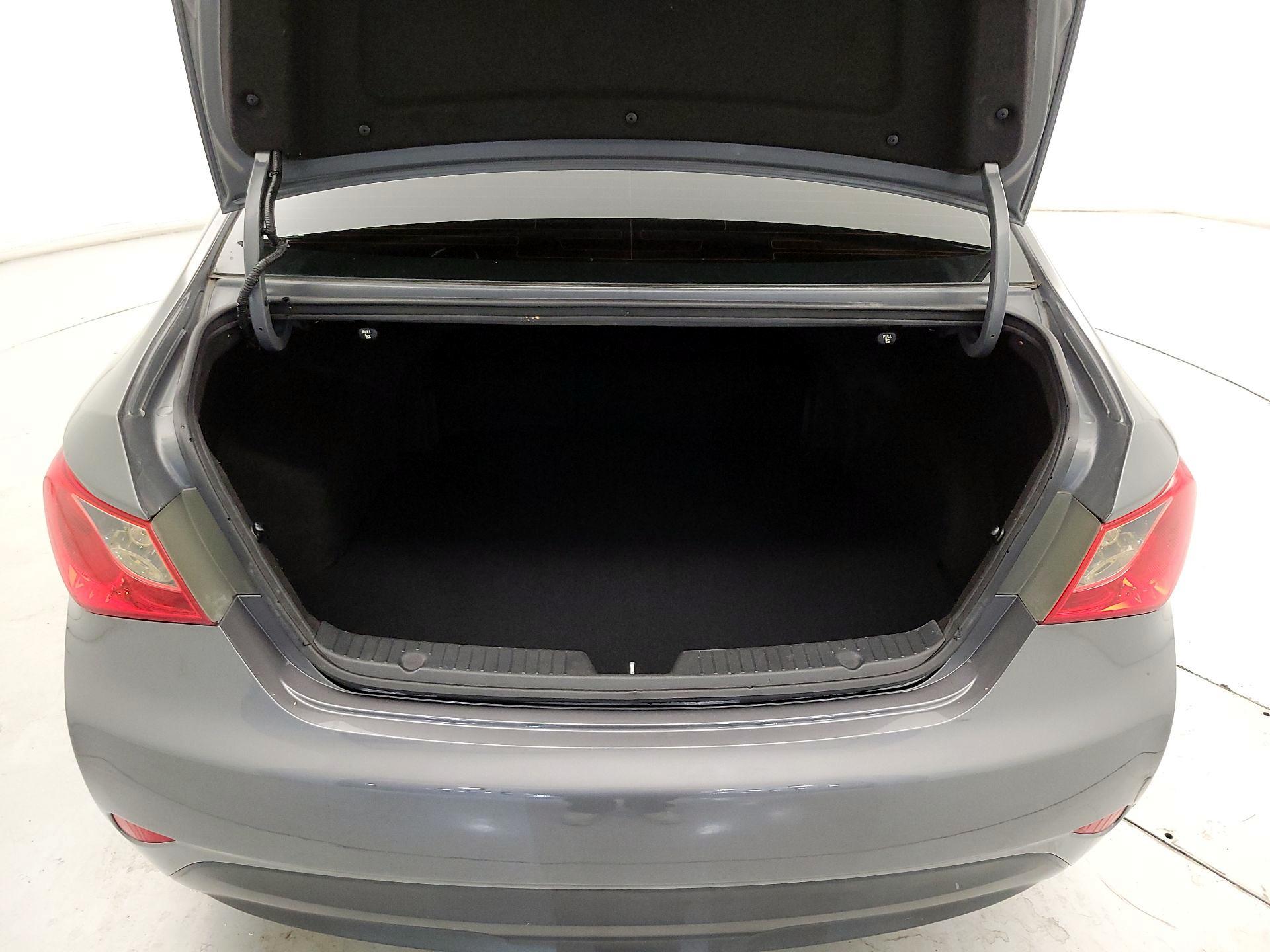 Thumbnail: 2014 Hyundai Sonata - 19