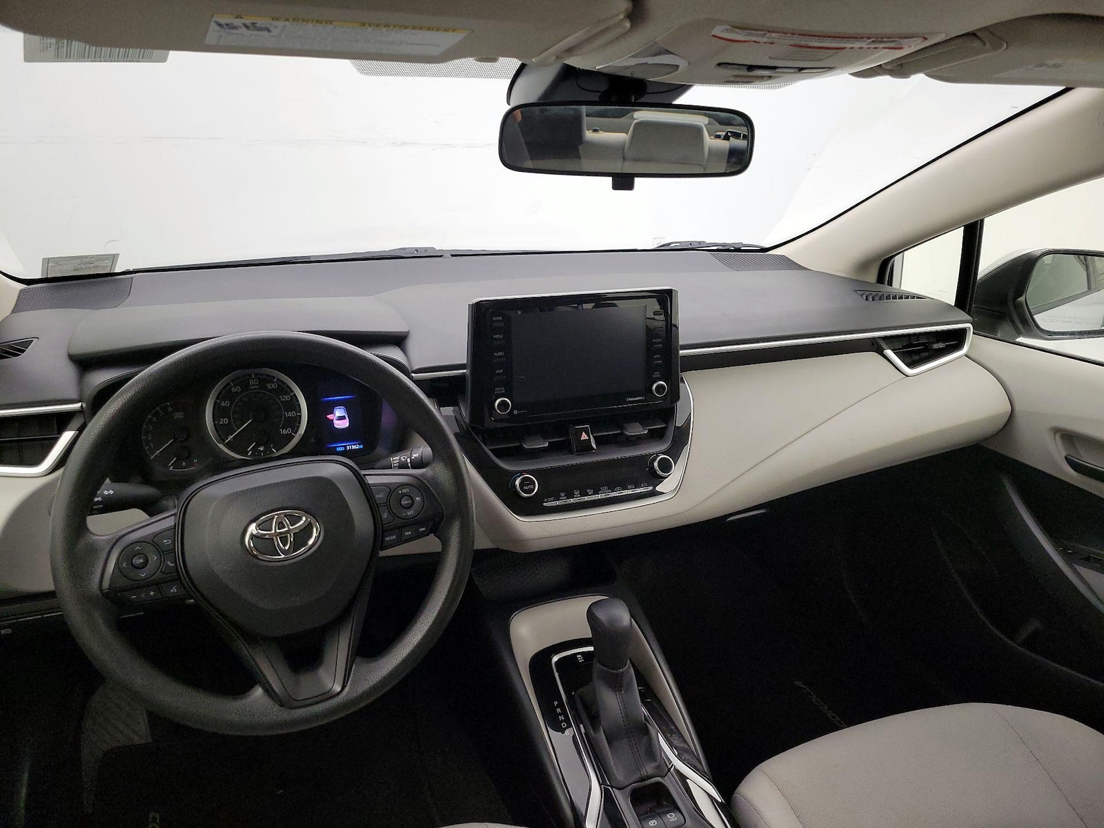 2022 Toyota Corolla LE - Photo 10