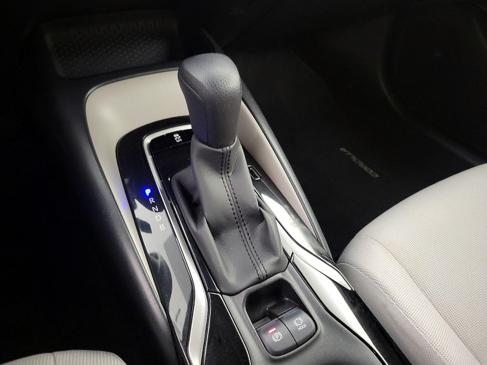 2022 Toyota Corolla LE - Photo 17