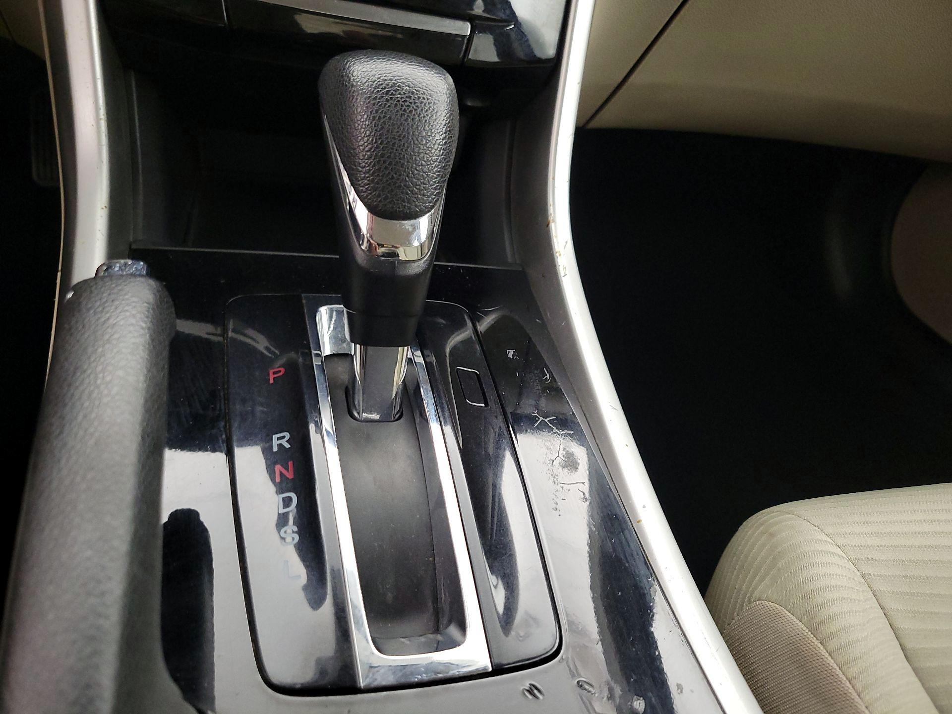 Thumbnail: 2016 Honda Accord - 17