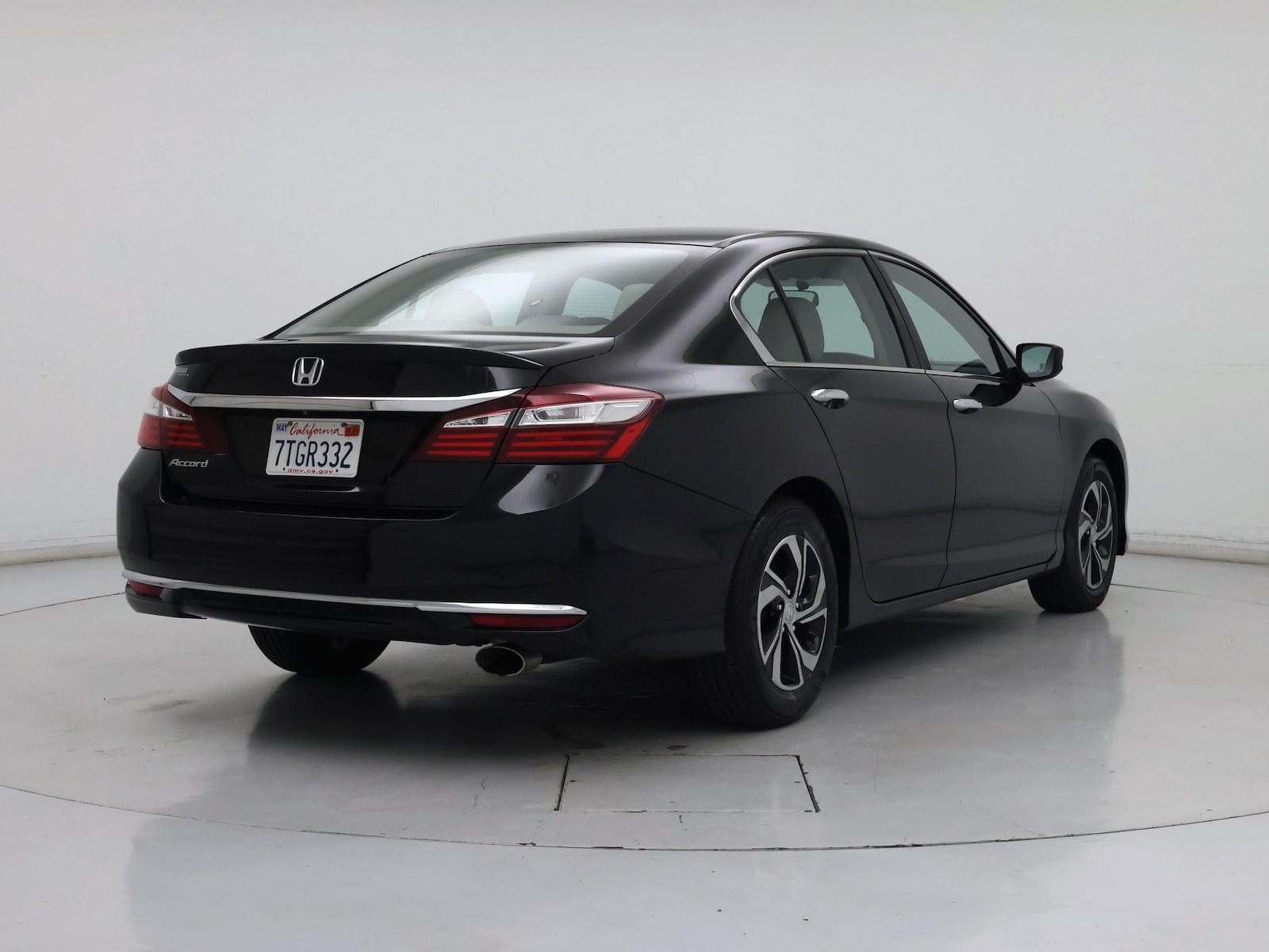 2016 Honda Accord LX - Photo 9
