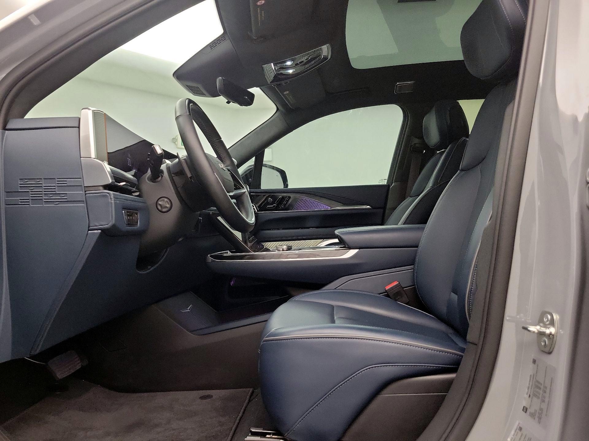 Thumbnail: 2026 Cadillac Escalade IQ - 11