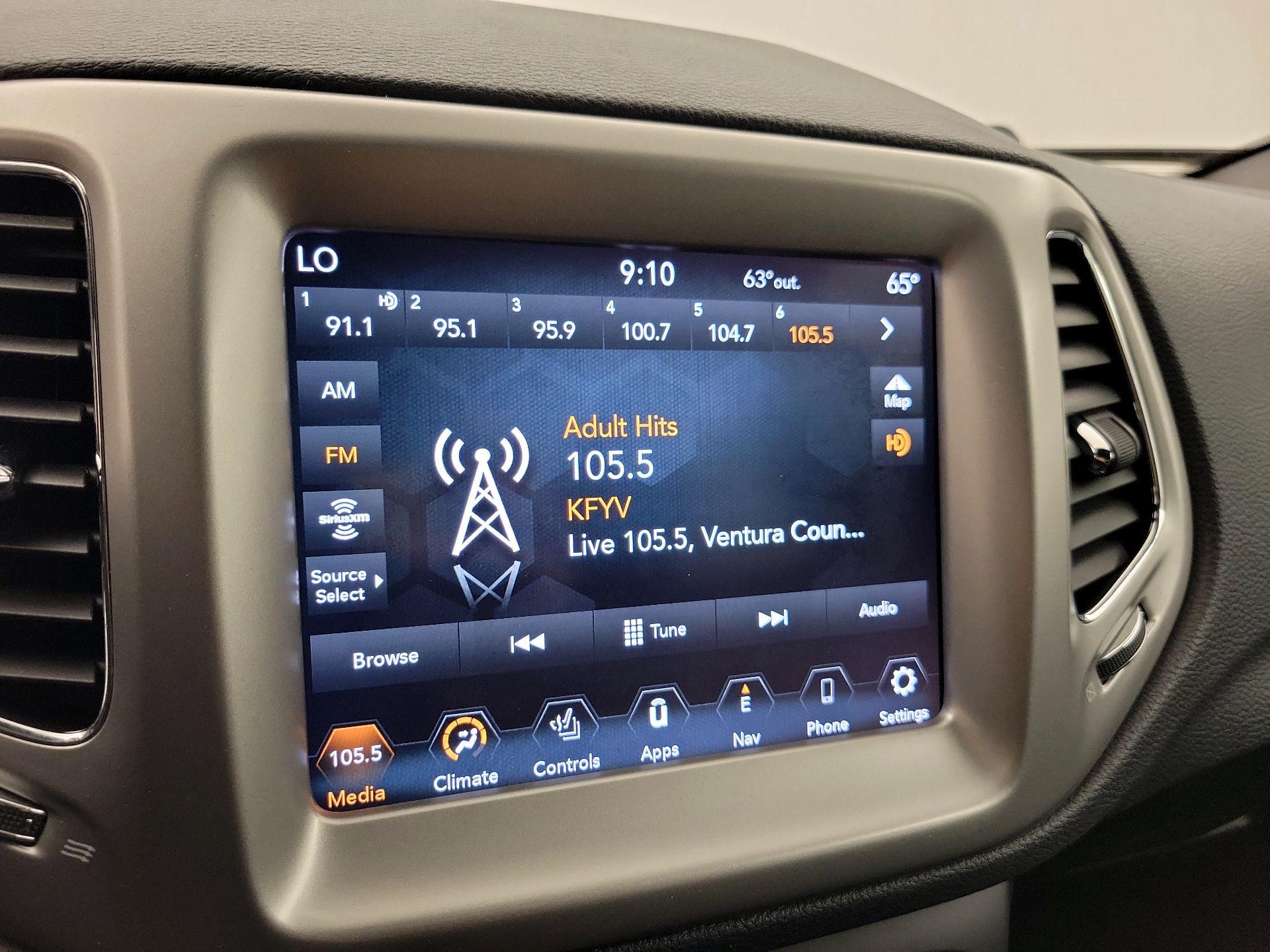 Thumbnail: 2020 Jeep Compass - 16