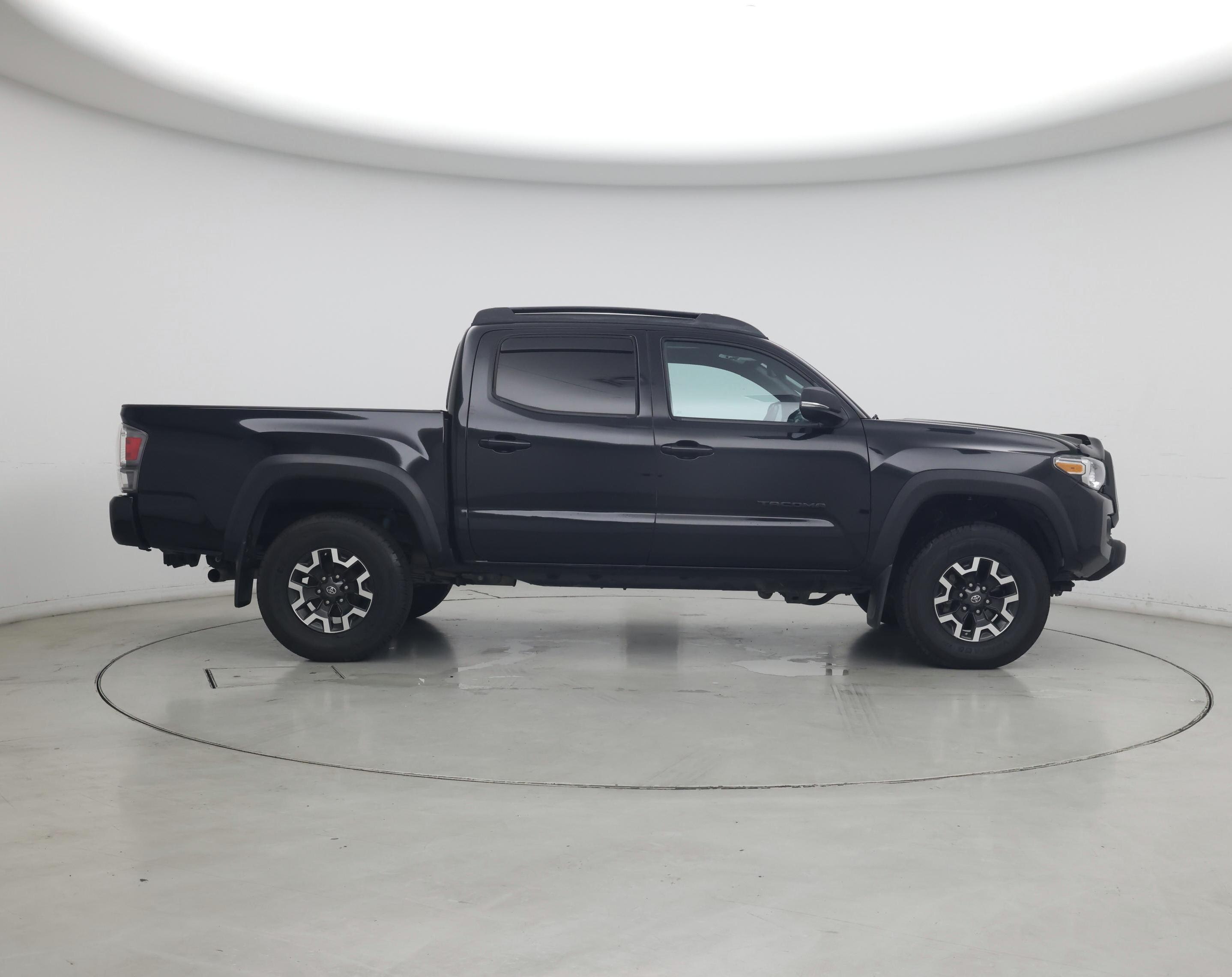 Thumbnail: 2020 Toyota Tacoma - 7