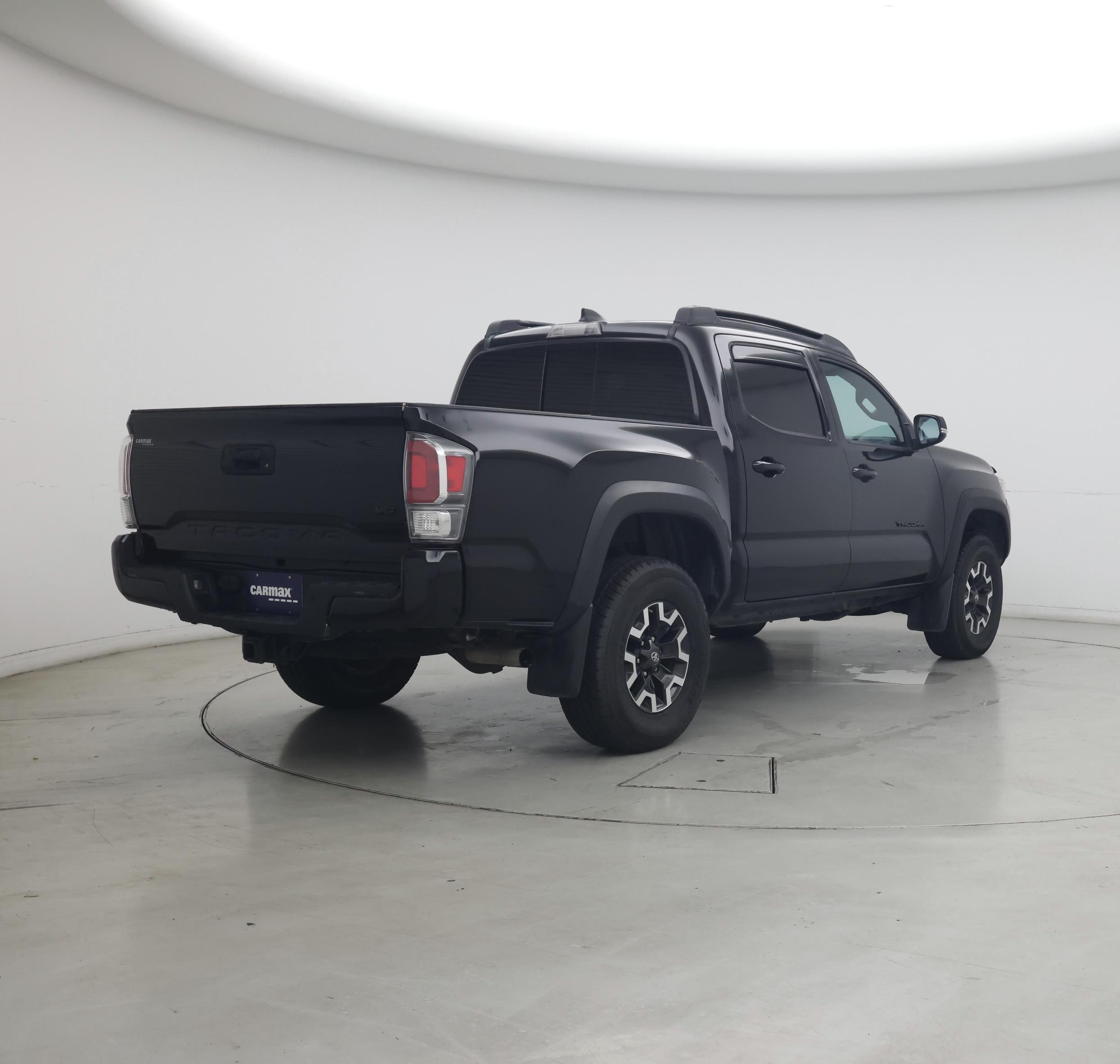 Thumbnail: 2020 Toyota Tacoma - 8