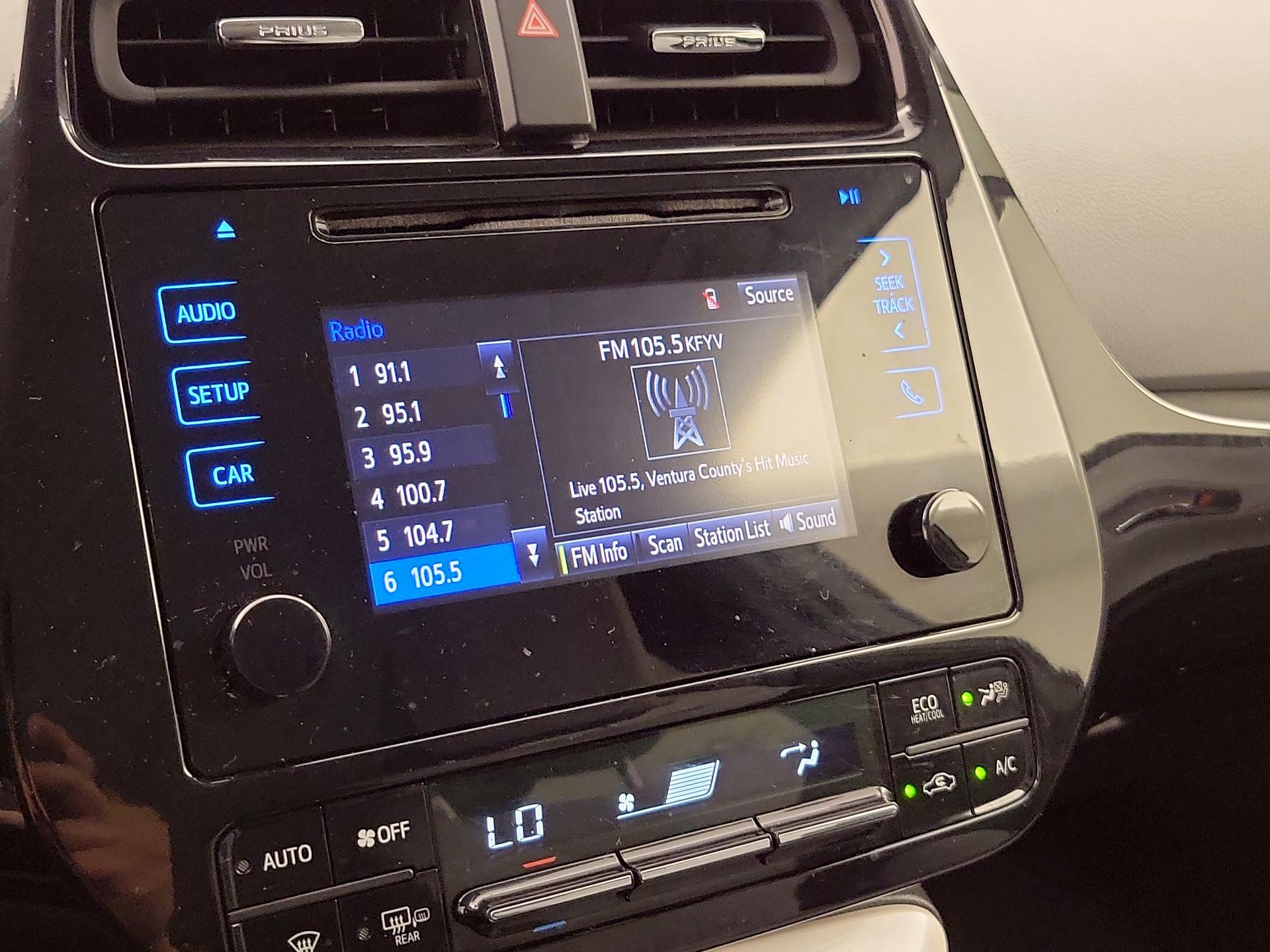Thumbnail: 2016 Toyota Prius - 15