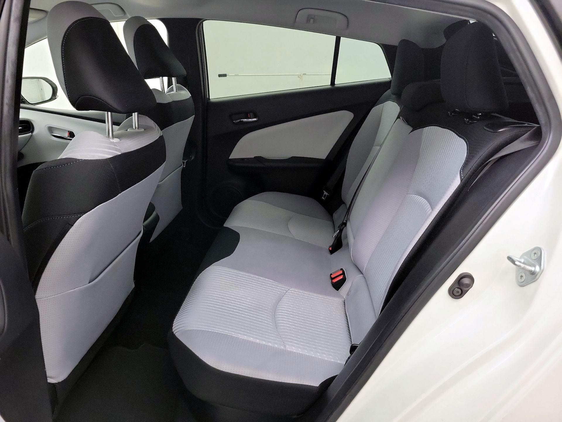 Thumbnail: 2016 Toyota Prius - 19