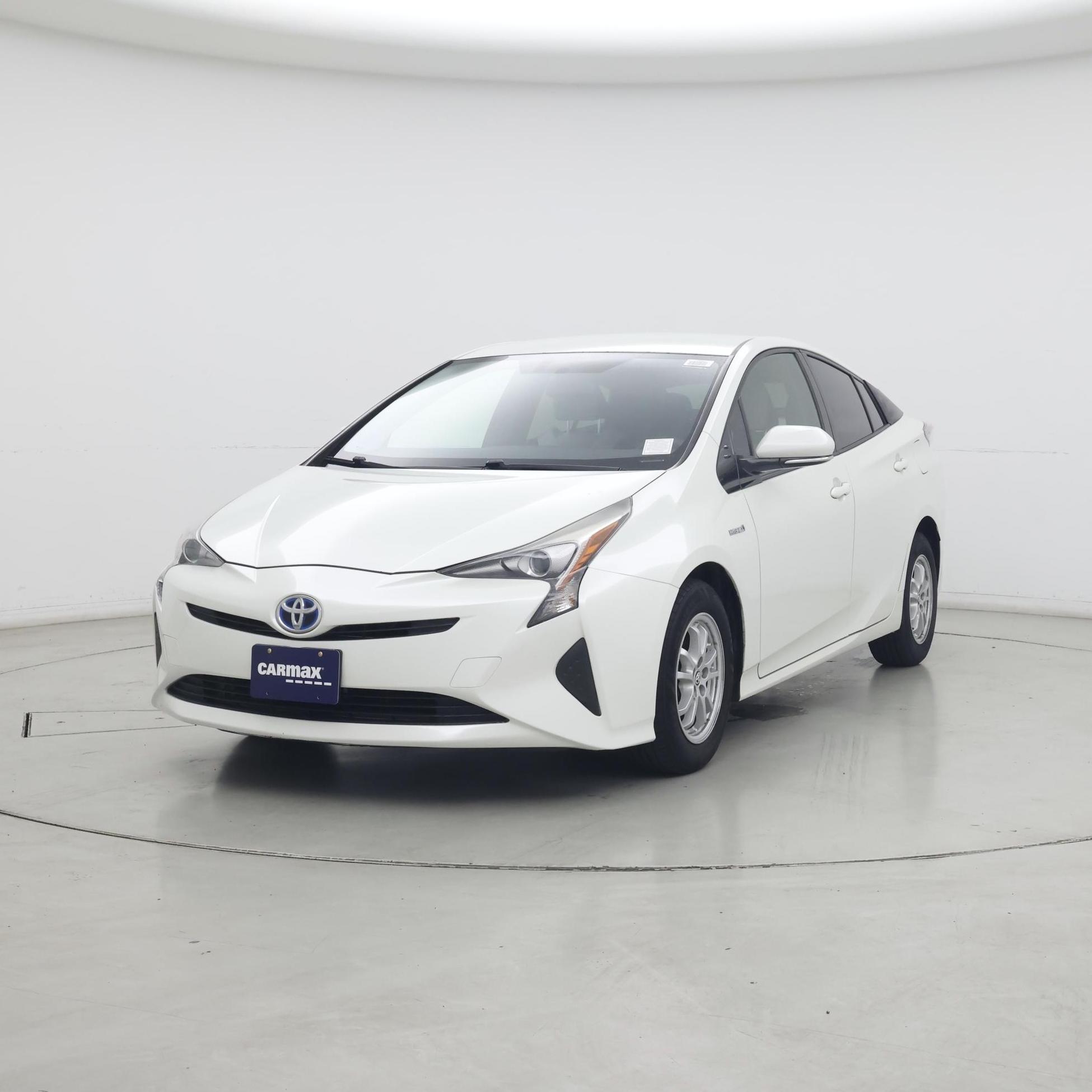 Thumbnail: 2016 Toyota Prius - 4