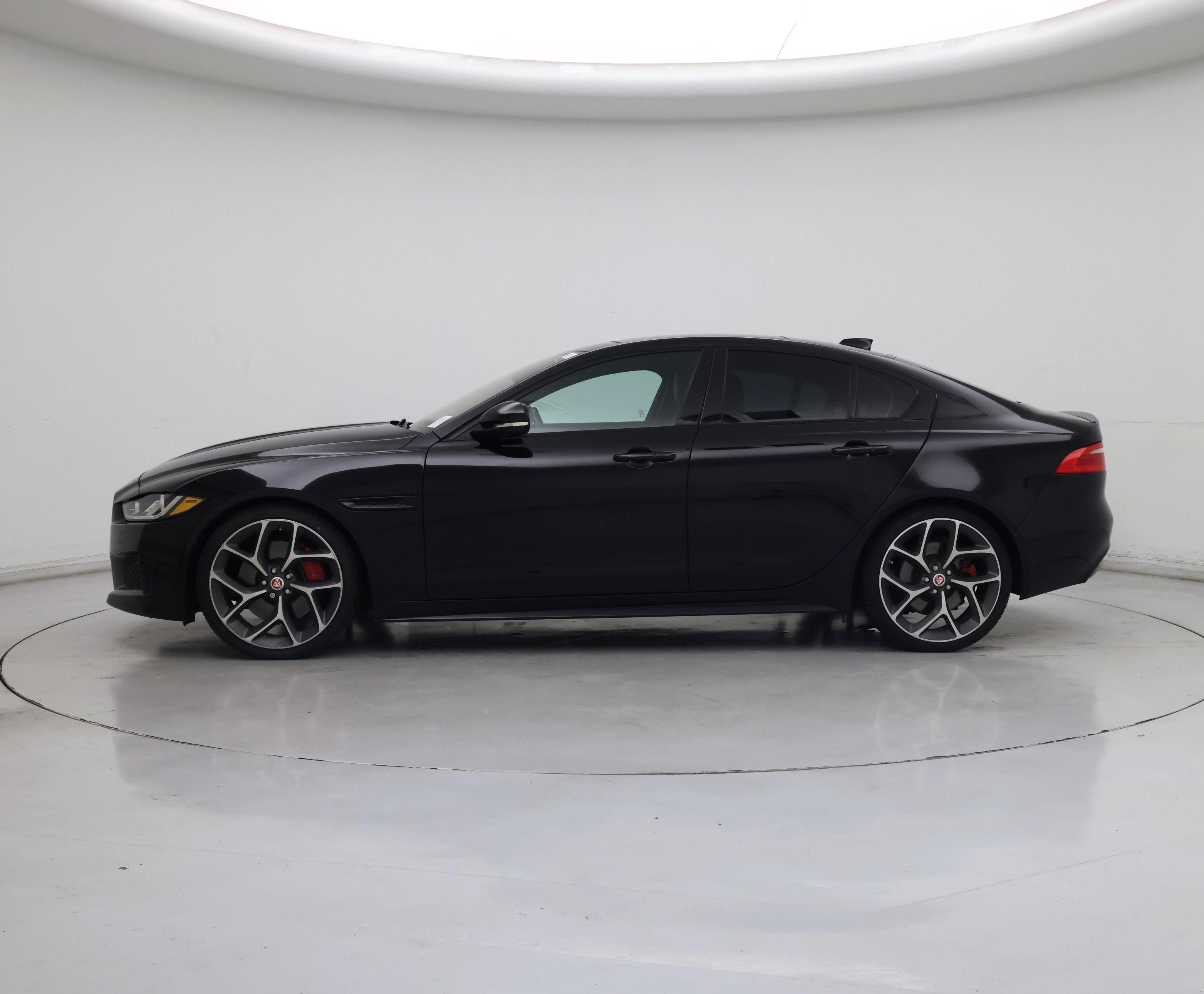 Thumbnail: 2018 Jaguar XE - 3