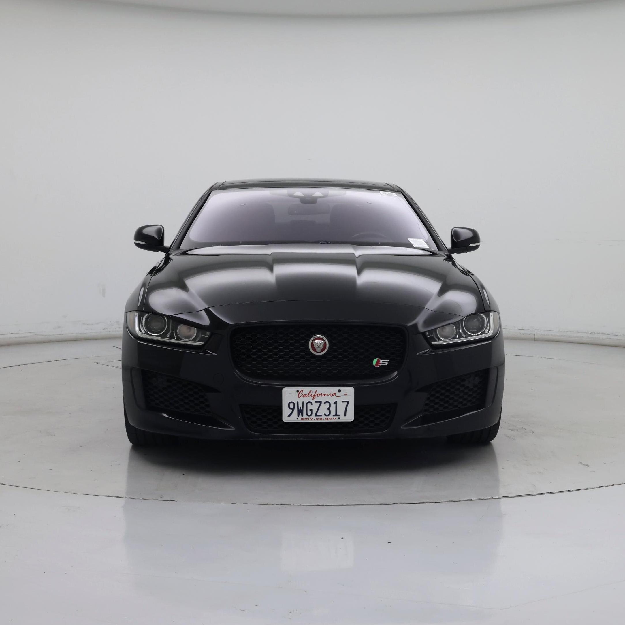 Thumbnail: 2018 Jaguar XE - 5