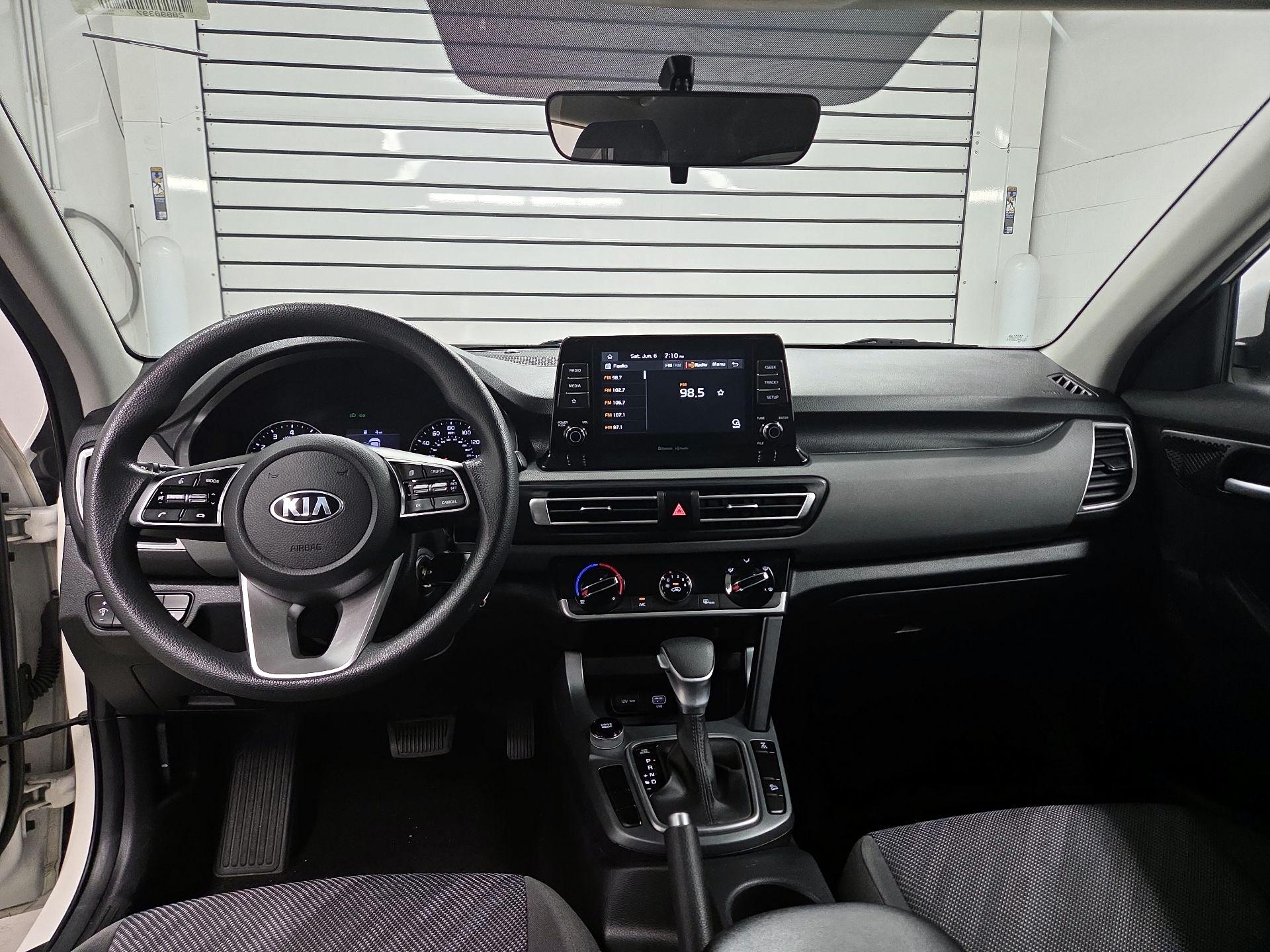 Thumbnail: 2021 Kia Seltos - 8