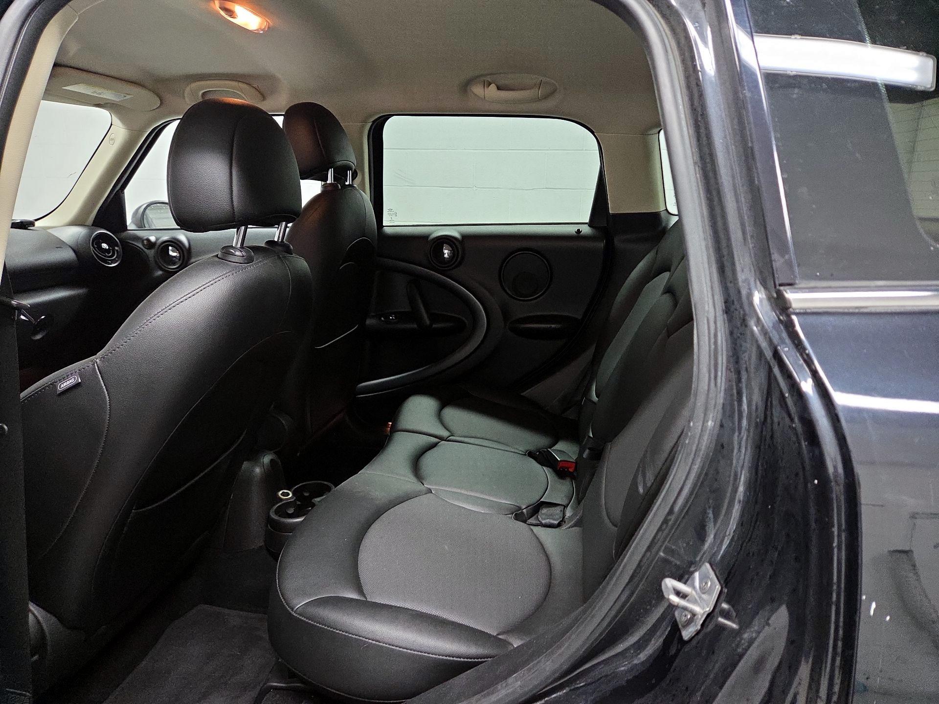 Thumbnail: 2016 MINI Cooper Countryman - 17