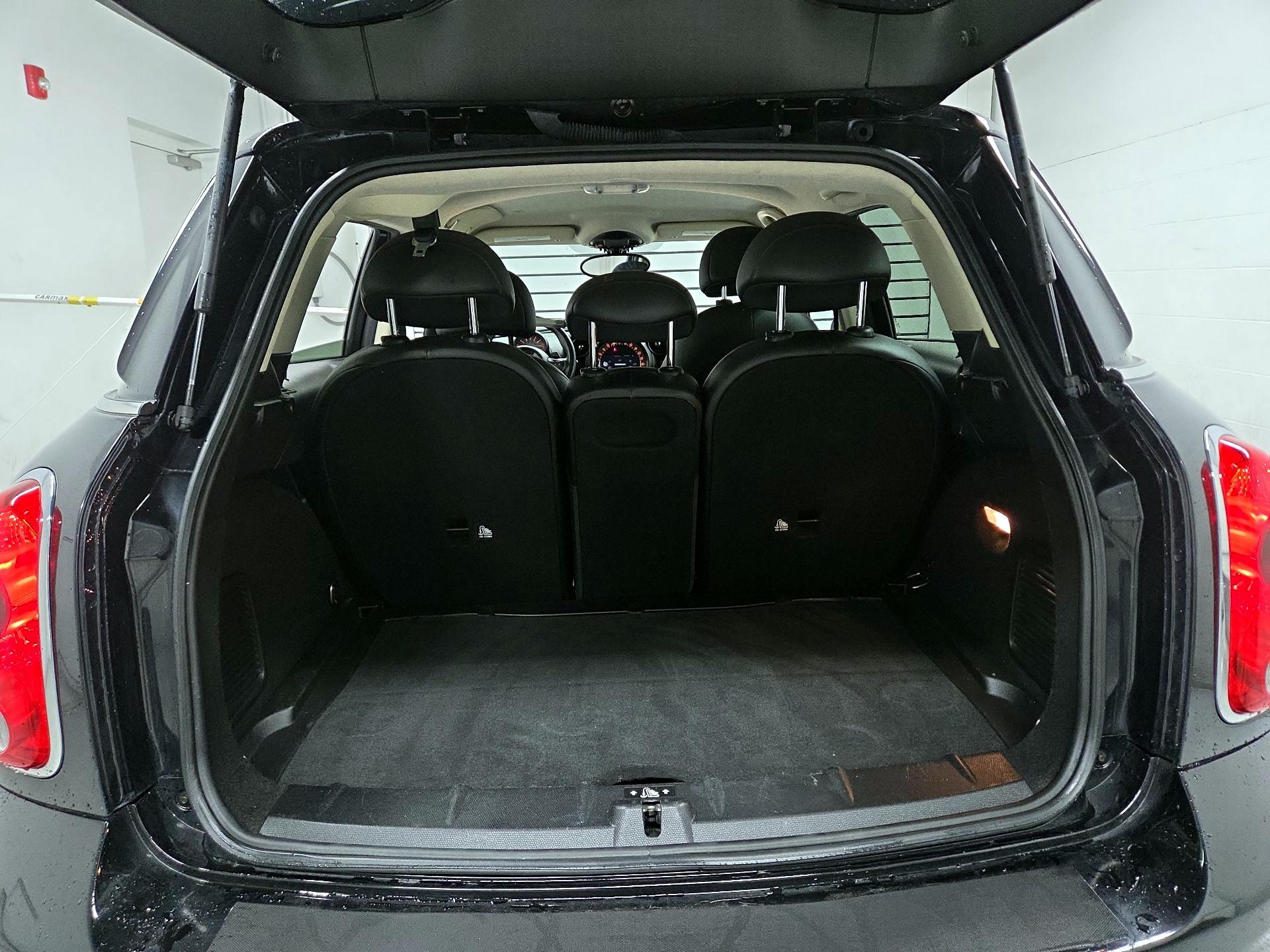 Thumbnail: 2016 MINI Cooper Countryman - 18