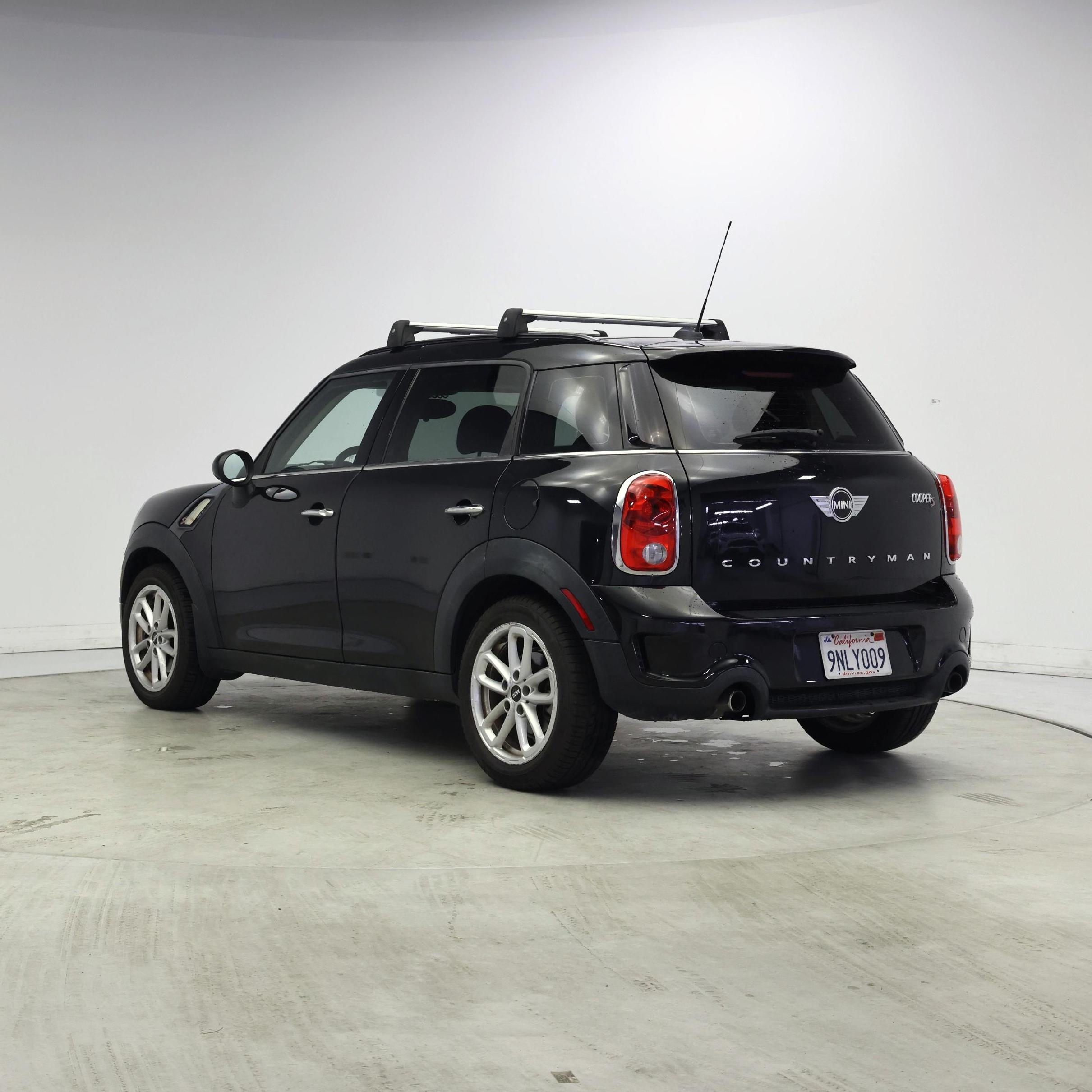 Thumbnail: 2016 MINI Cooper Countryman - 2