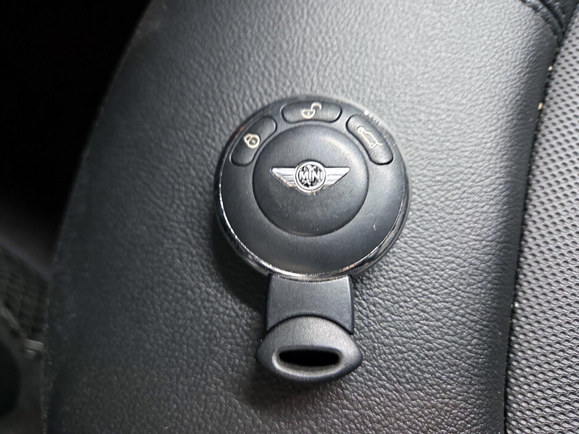 Thumbnail: 2016 MINI Cooper Countryman - 20