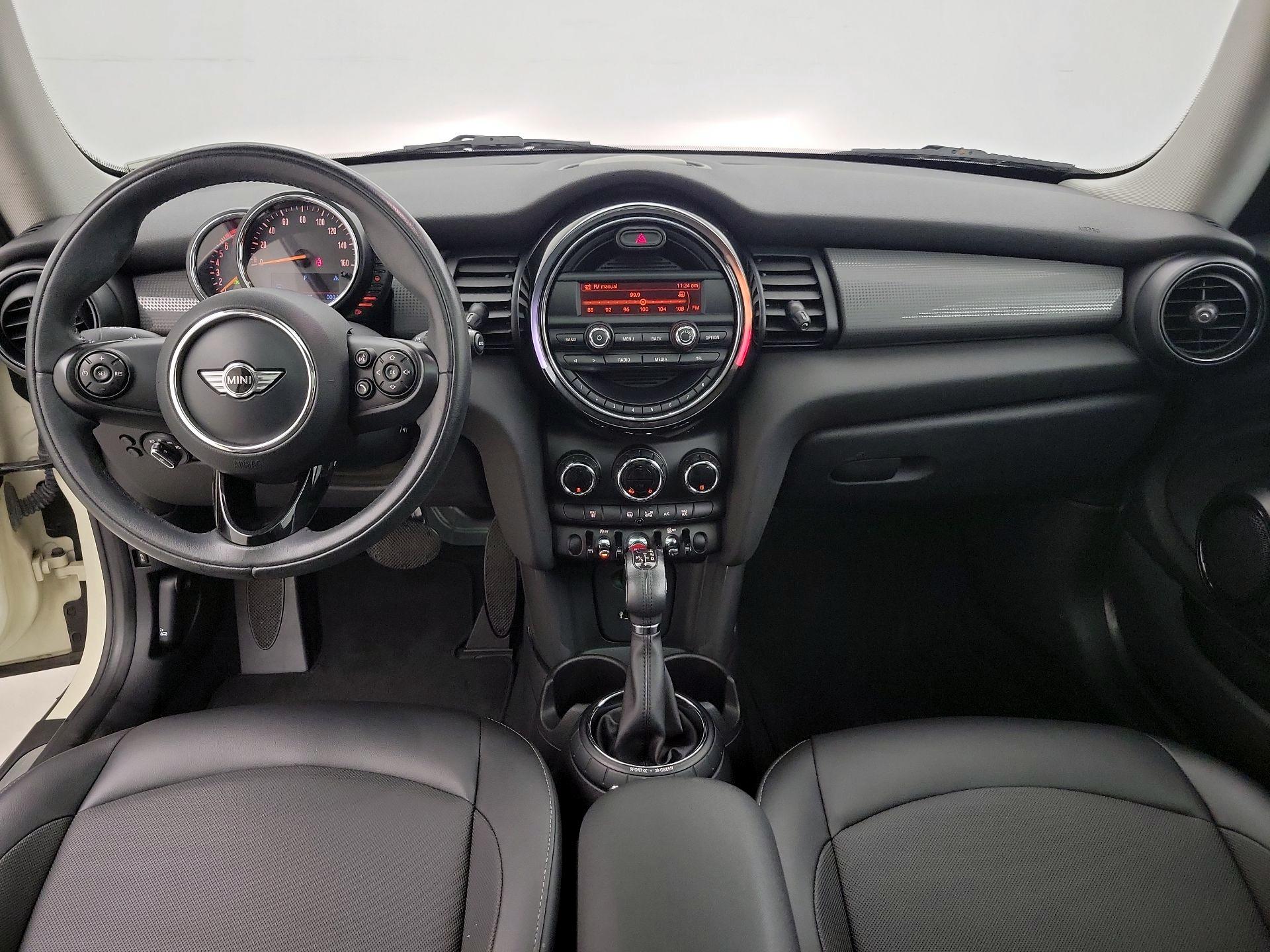 Thumbnail: 2015 MINI Cooper Hardtop - 9