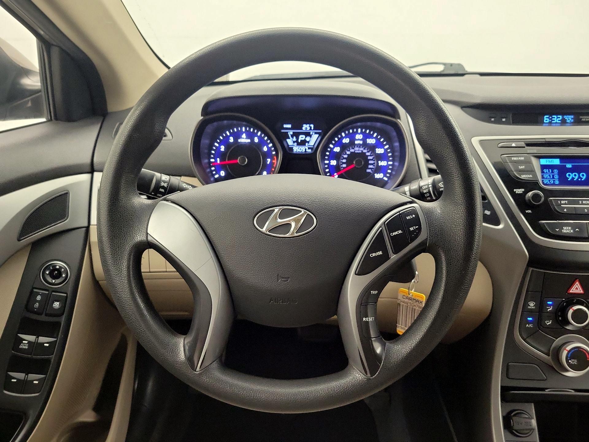 Thumbnail: 2016 Hyundai Elantra - 10