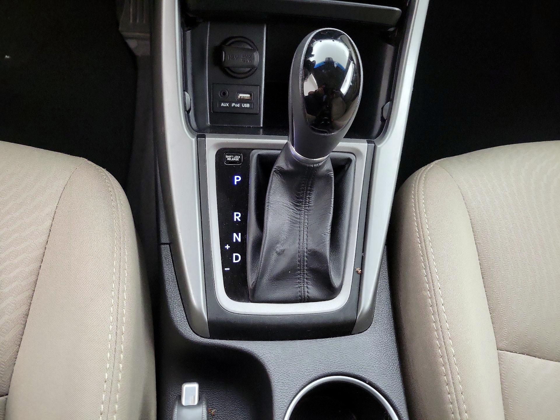 Thumbnail: 2016 Hyundai Elantra - 15