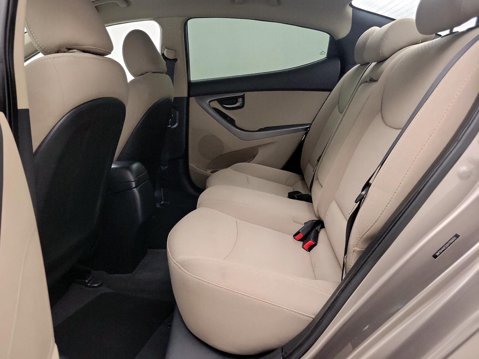 Thumbnail: 2016 Hyundai Elantra - 17