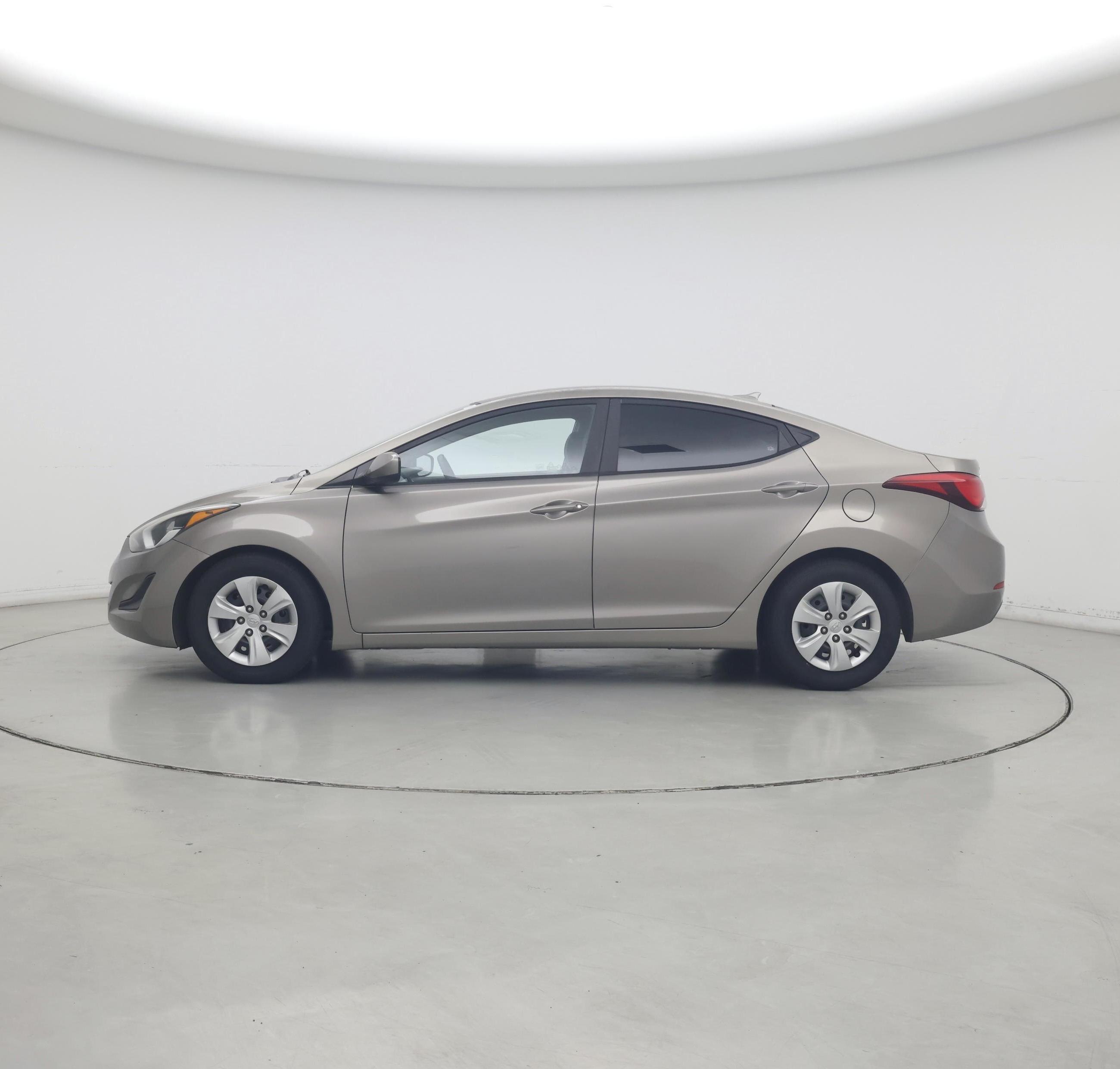 Thumbnail: 2016 Hyundai Elantra - 3