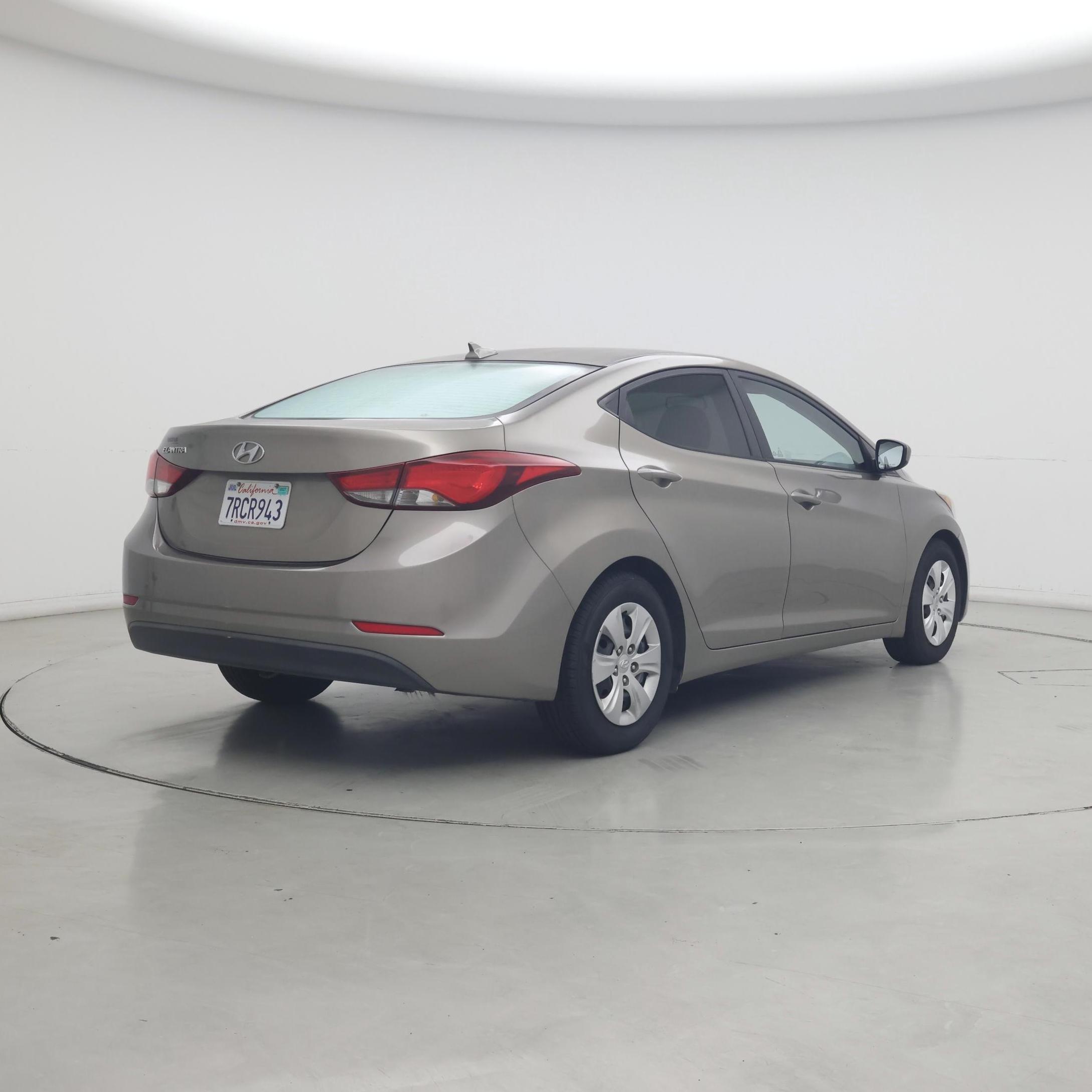 Thumbnail: 2016 Hyundai Elantra - 8