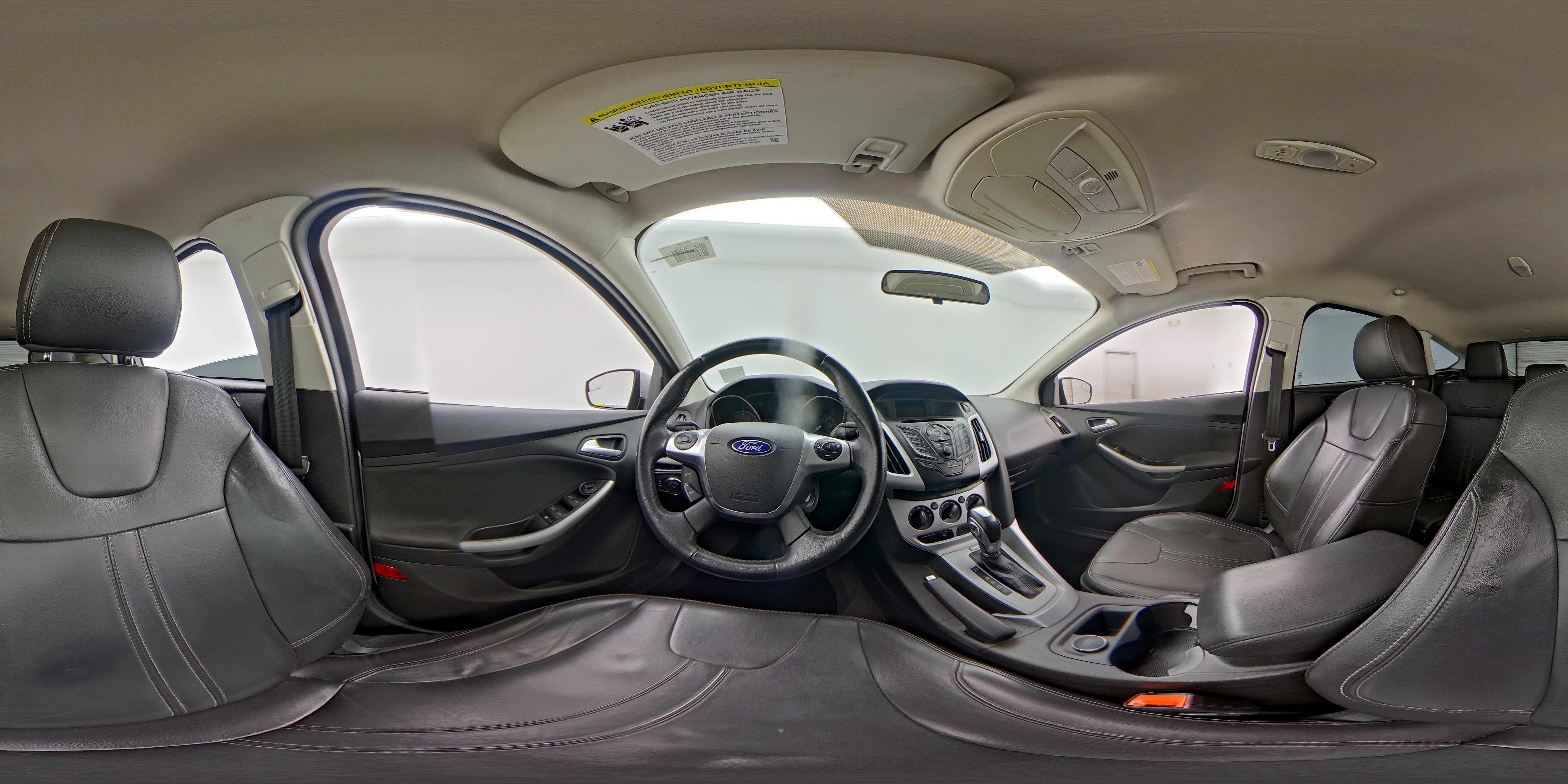 2014 Ford Focus SE - Photo 24