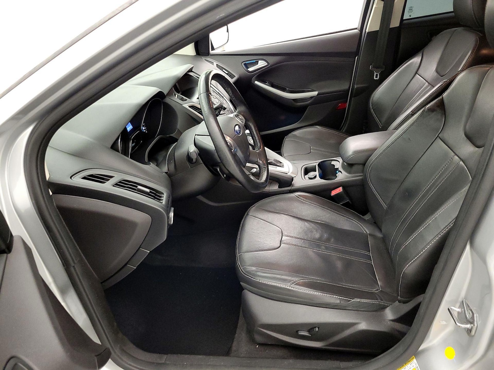 2014 Ford Focus SE - Photo 12