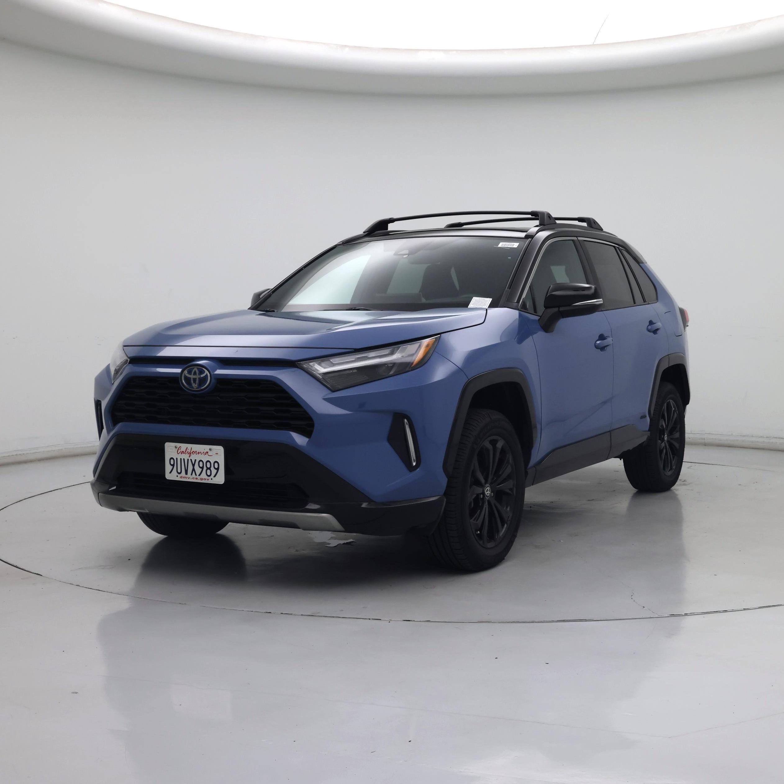 Thumbnail: 2022 Toyota RAV4 - 4