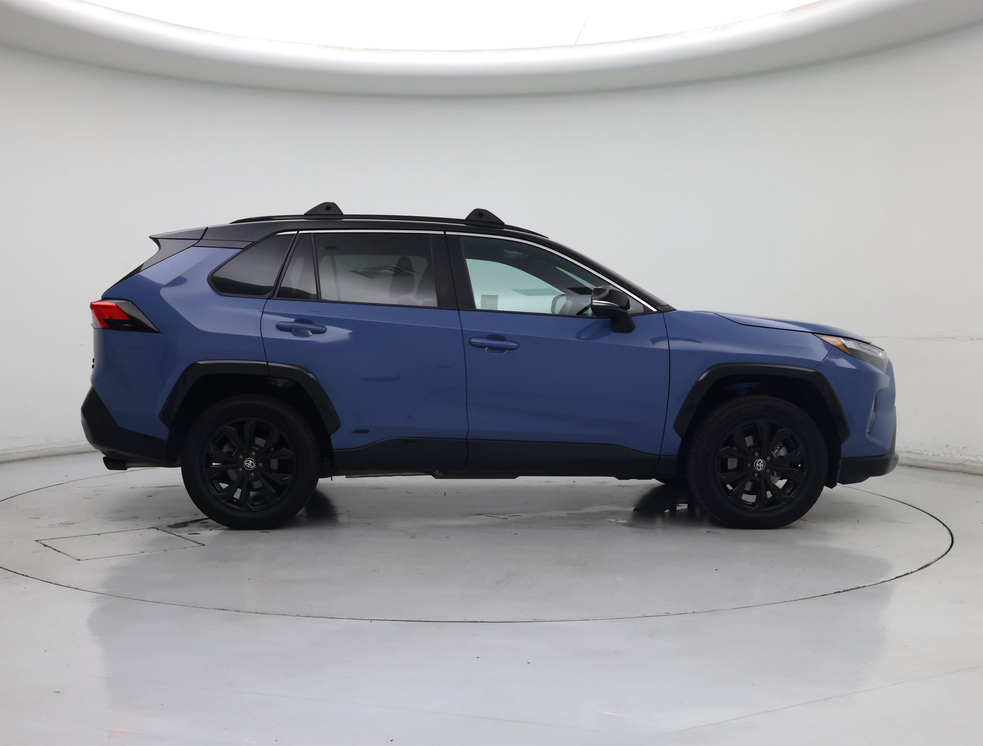 Thumbnail: 2022 Toyota RAV4 - 7