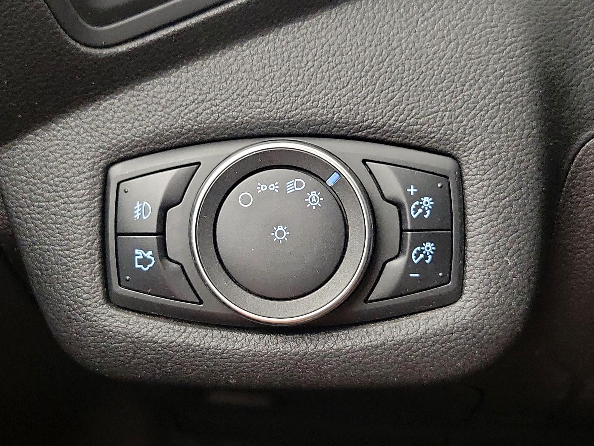 Thumbnail: 2016 Ford Escape - 13
