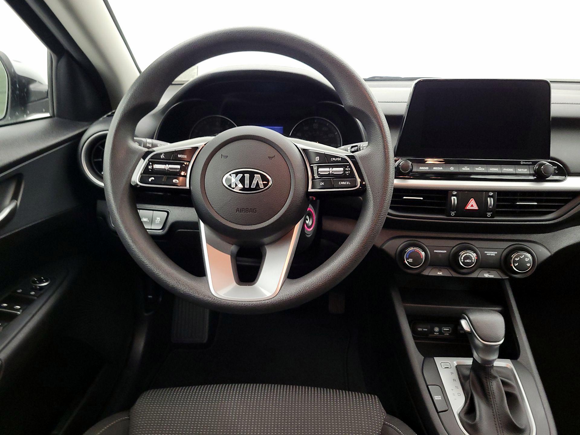 Thumbnail: 2021 Kia Forte - 10