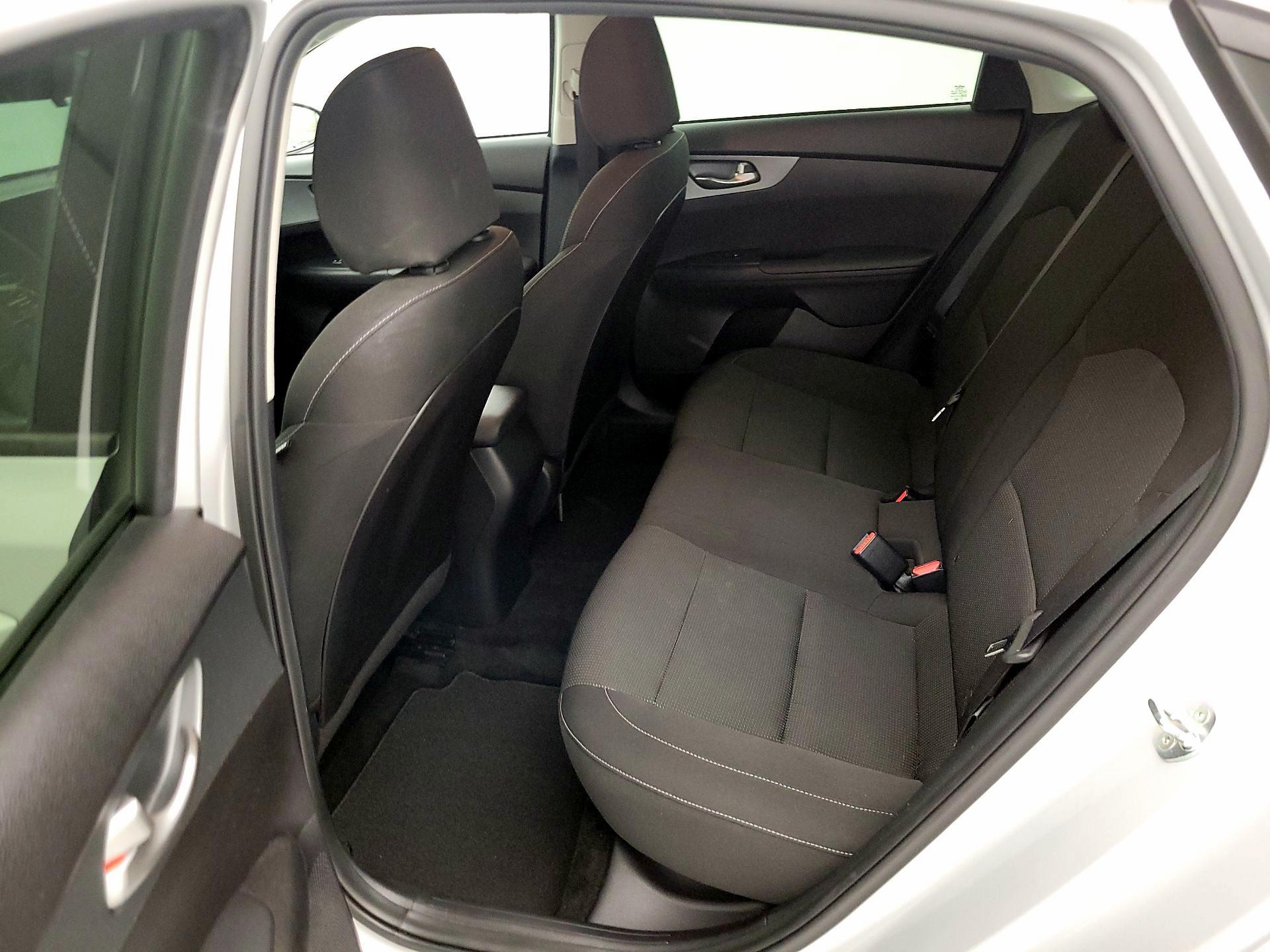 Thumbnail: 2021 Kia Forte - 18