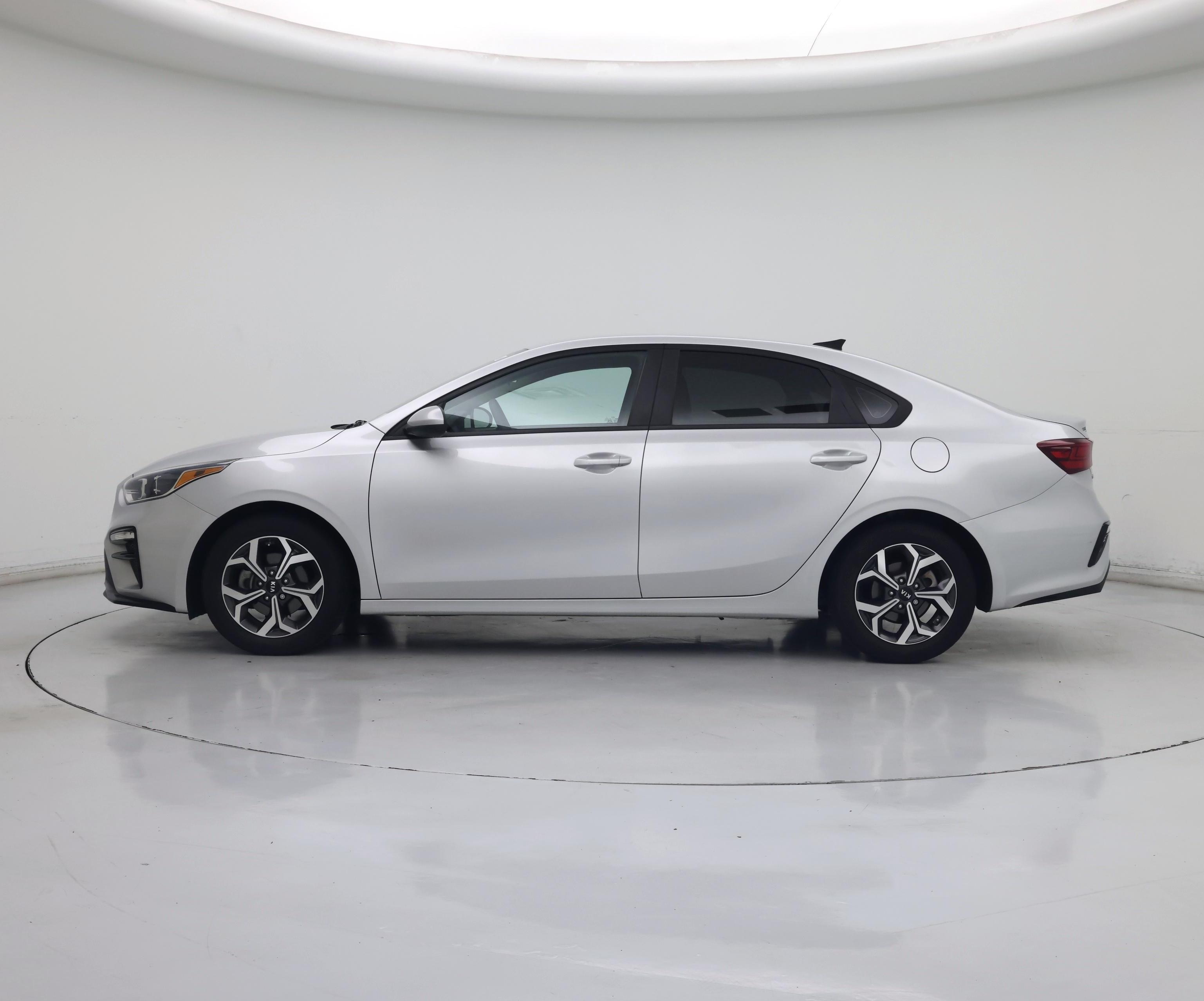Thumbnail: 2021 Kia Forte - 3