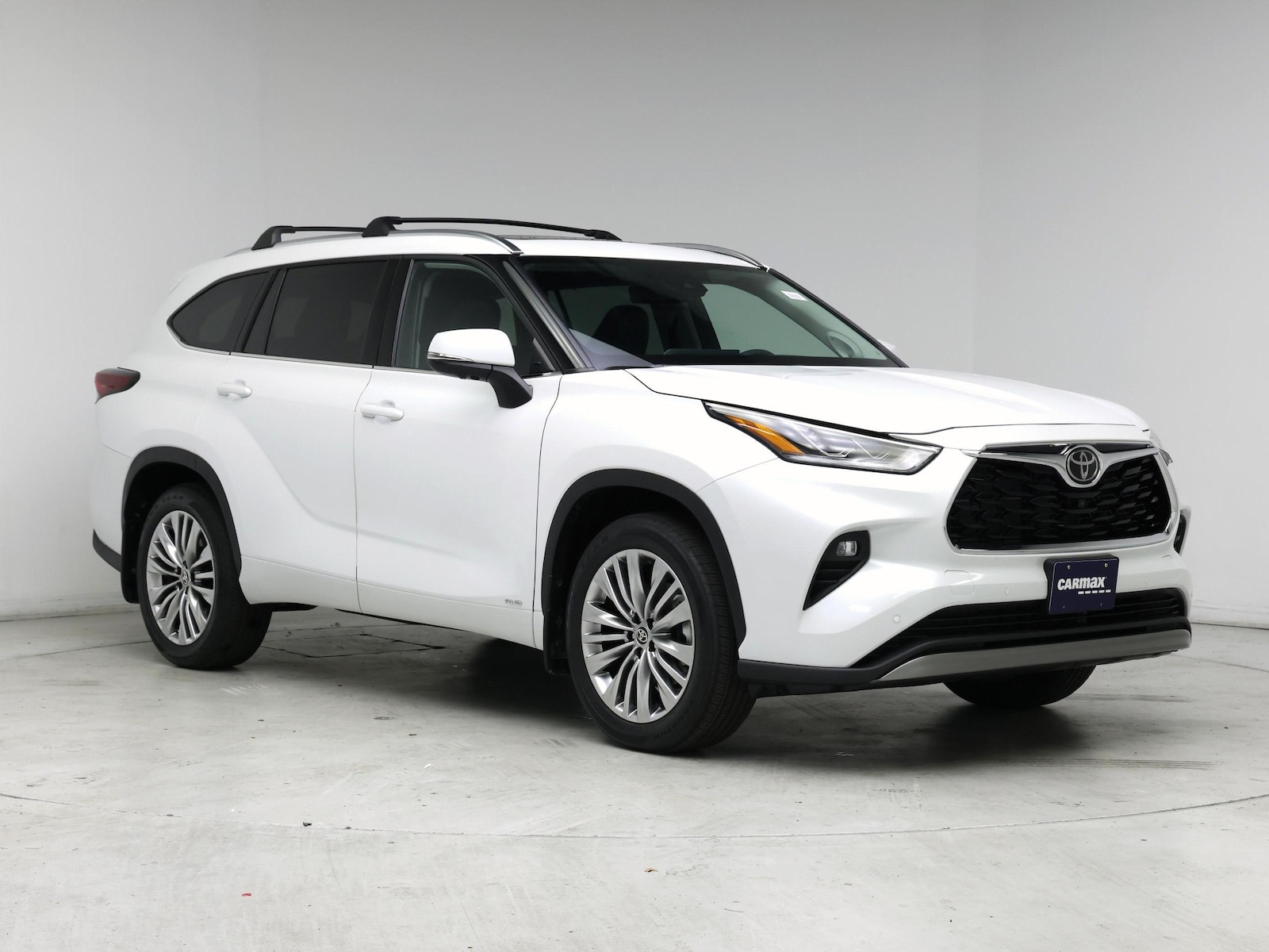 2026 Toyota Highlander Platinum - Photo 2