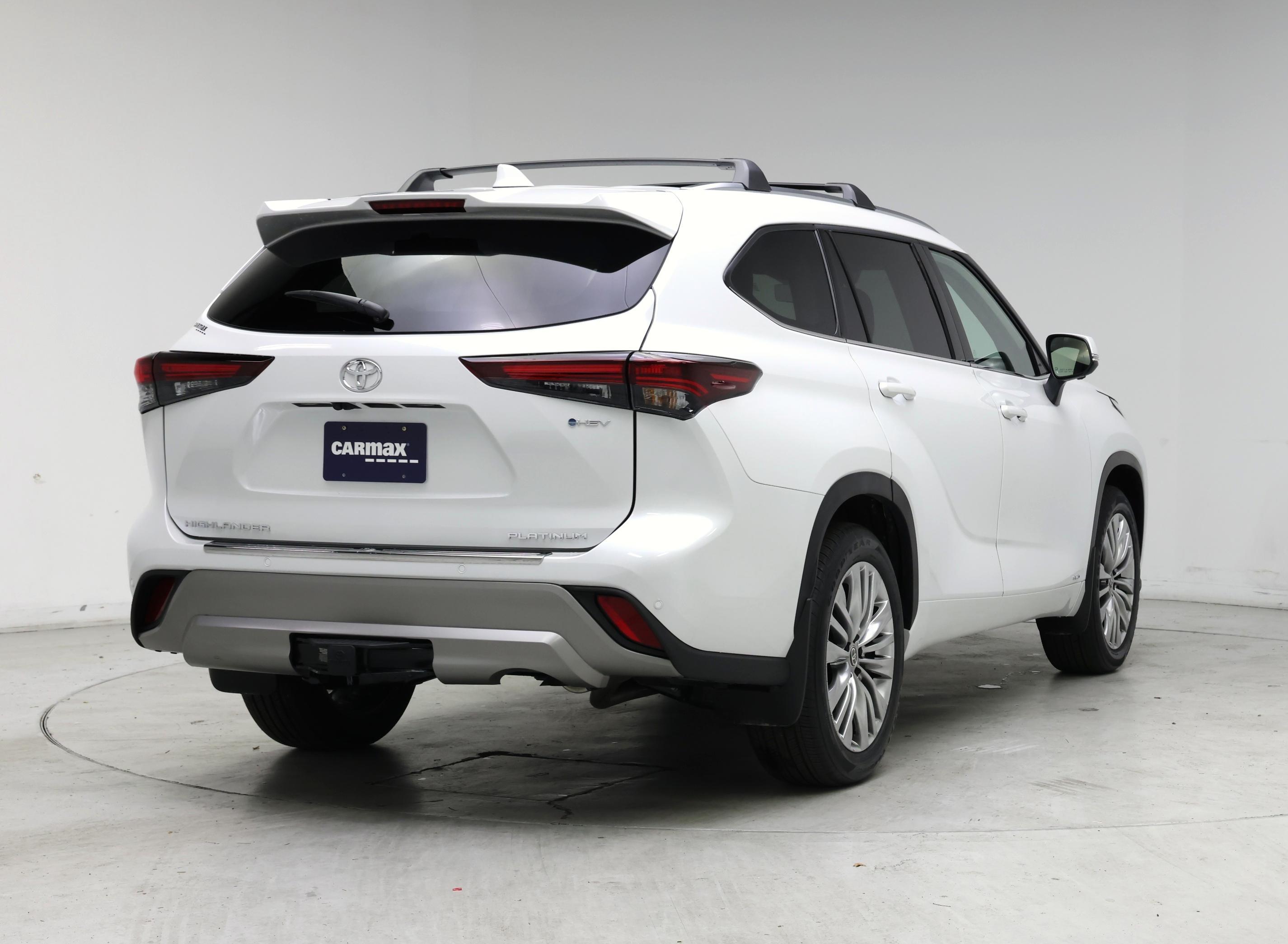 Thumbnail: 2026 Toyota Highlander - 8