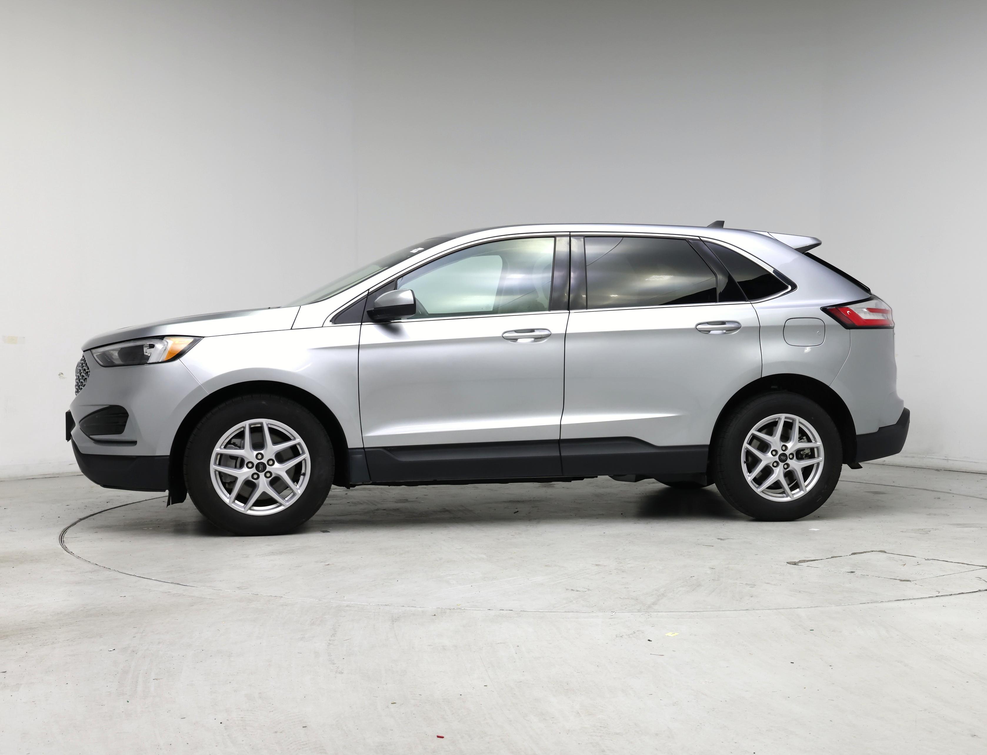 Thumbnail: 2024 Ford Edge - 3
